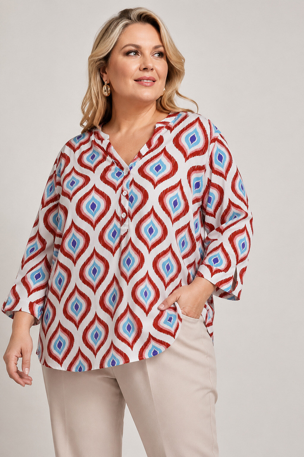 Wholesaler World Fashion - Plus Size Women's Blouse with 3/4 Sleeves – Elegant and Comfortable