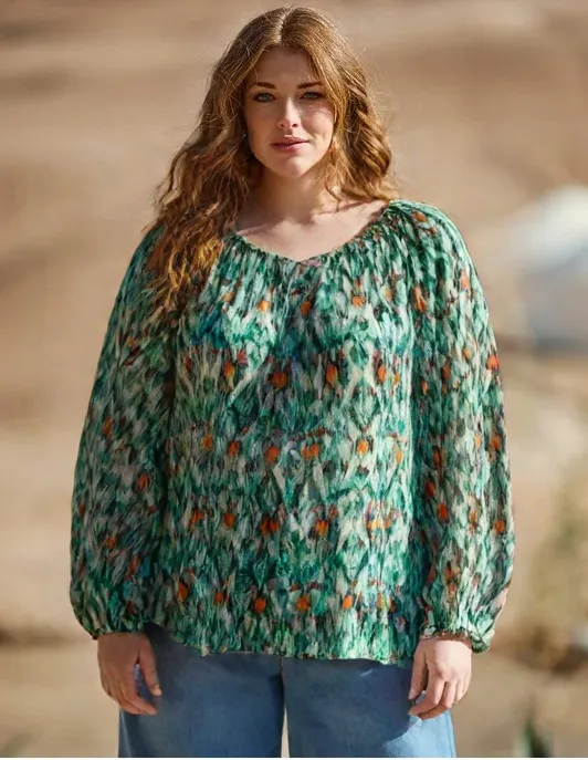 Wholesaler World Fashion - Long -sized Long Sleeping Woman Blouse - Elegant and Comfortable