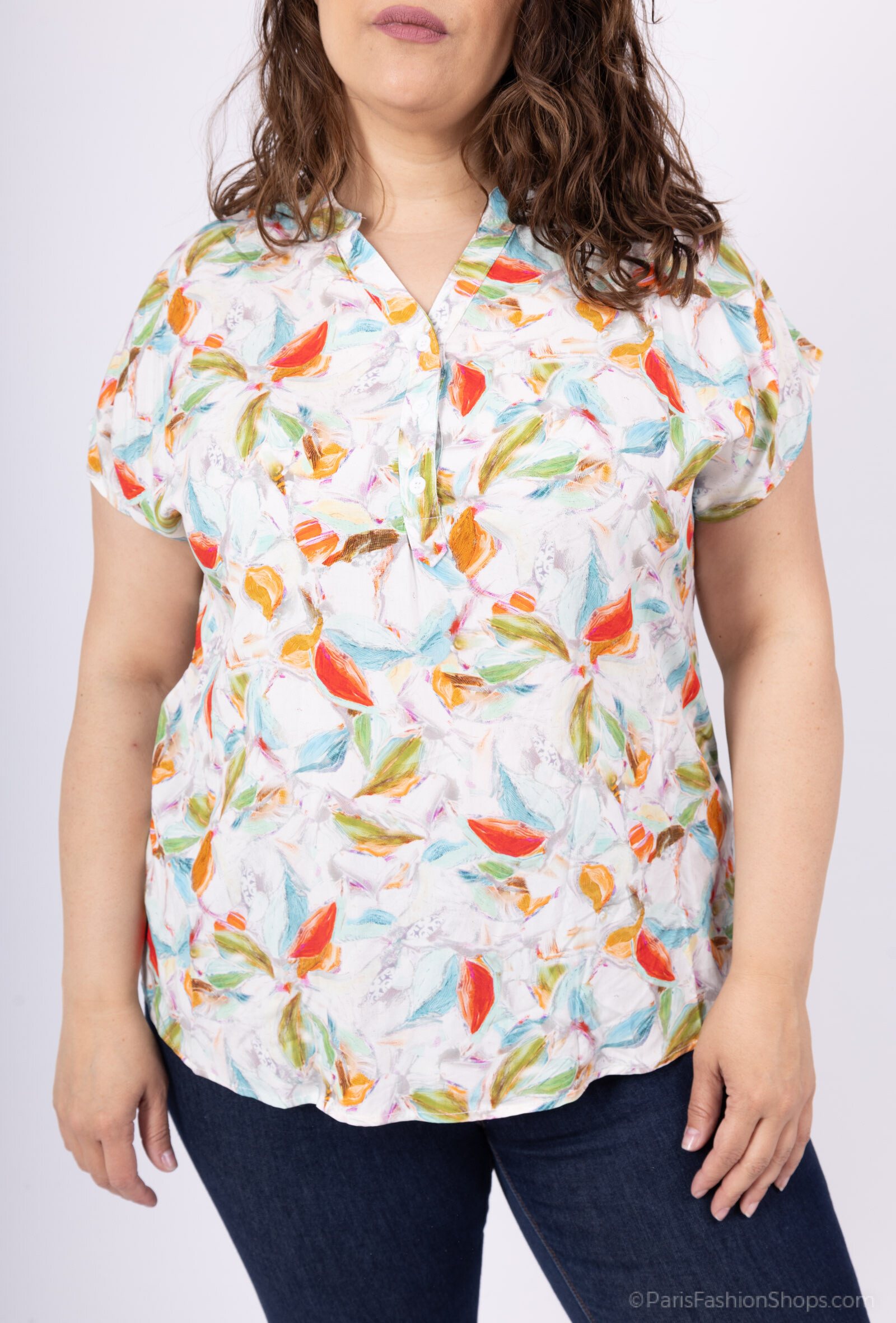 Großhändler World Fashion - Große Frauenbluse Kurzarm - elegant und komfortabel