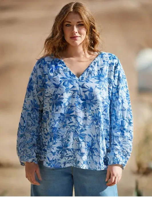 Wholesaler World Fashion - Large -size women's blouse long sleeves - elegant and comfortable