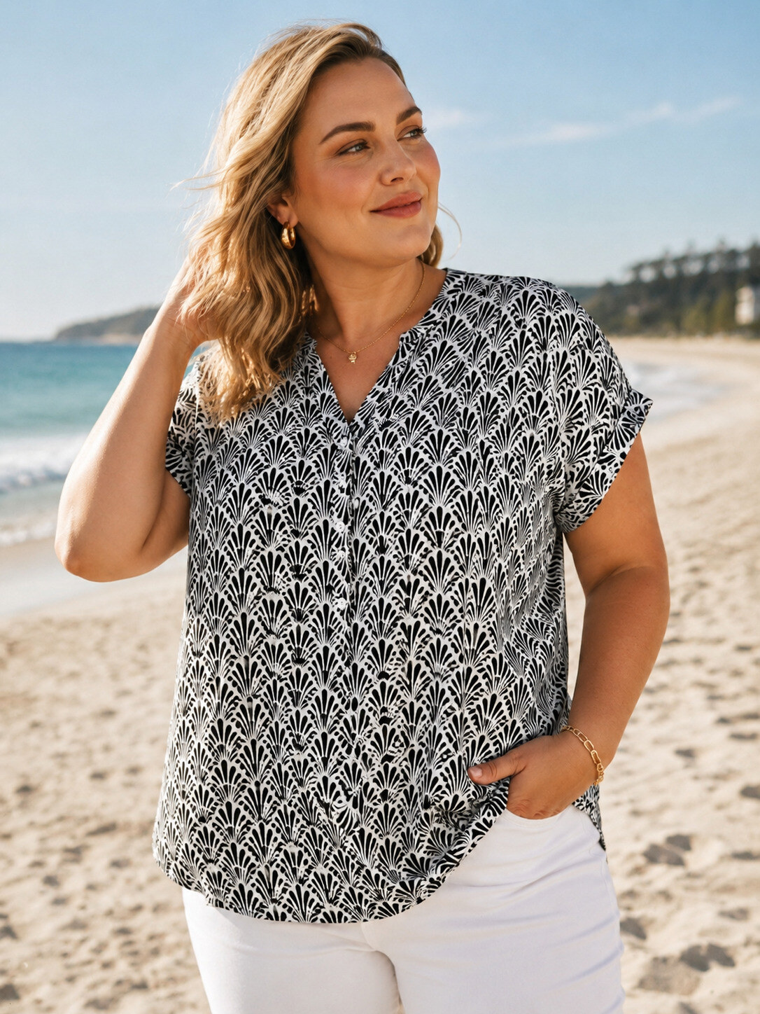Grossista World Fashion - Blusa Donna Taglia Grande a Maniche Corte – Elegante e Confortevole