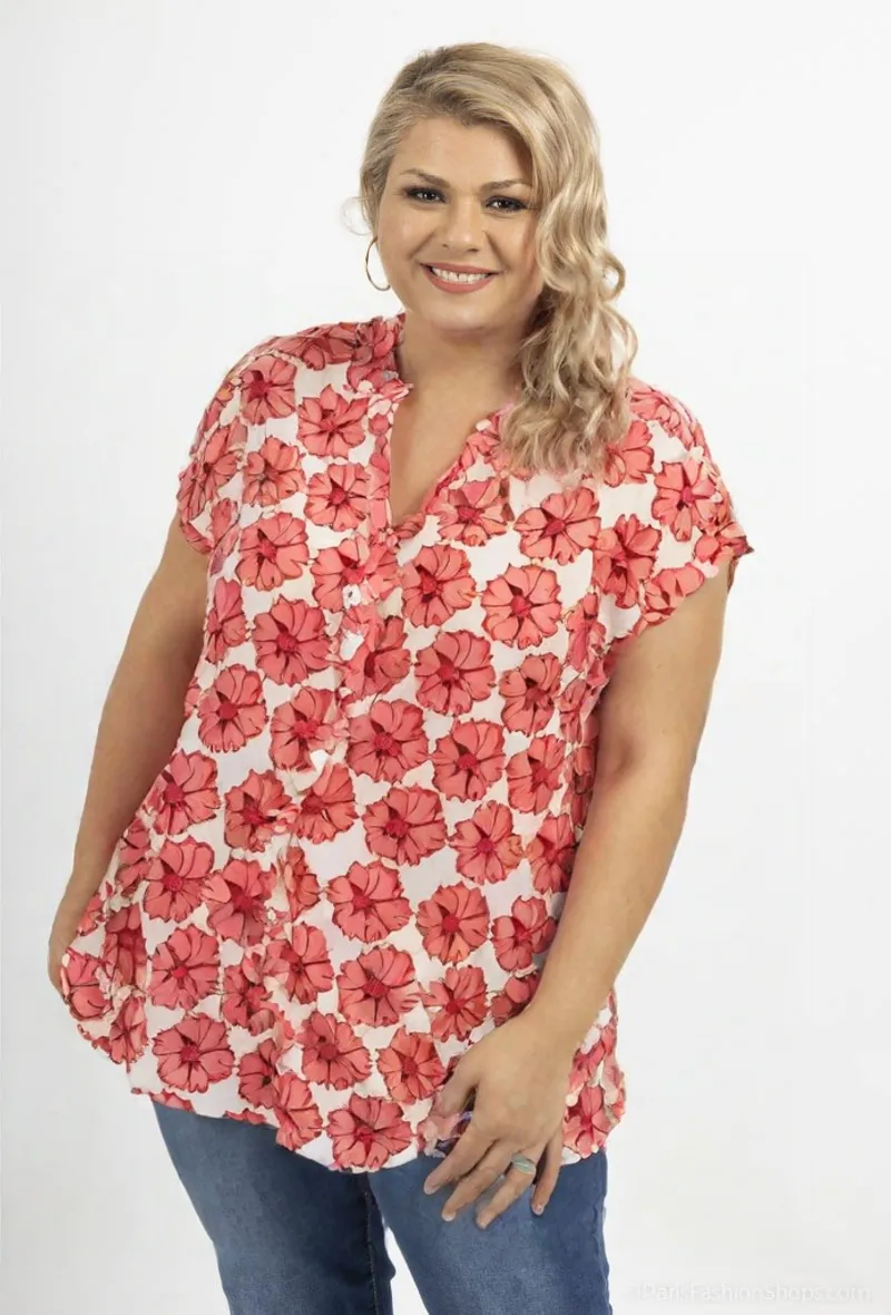 Großhändler World Fashion - Große Frauenbluse Kurzarm - elegant und komfortabel
