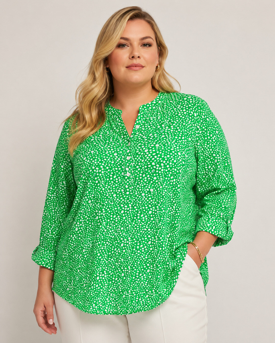 Grossiste World Fashion - Blouse fluide & casual Grande Taille manches 3/4 - Imprimé petit points