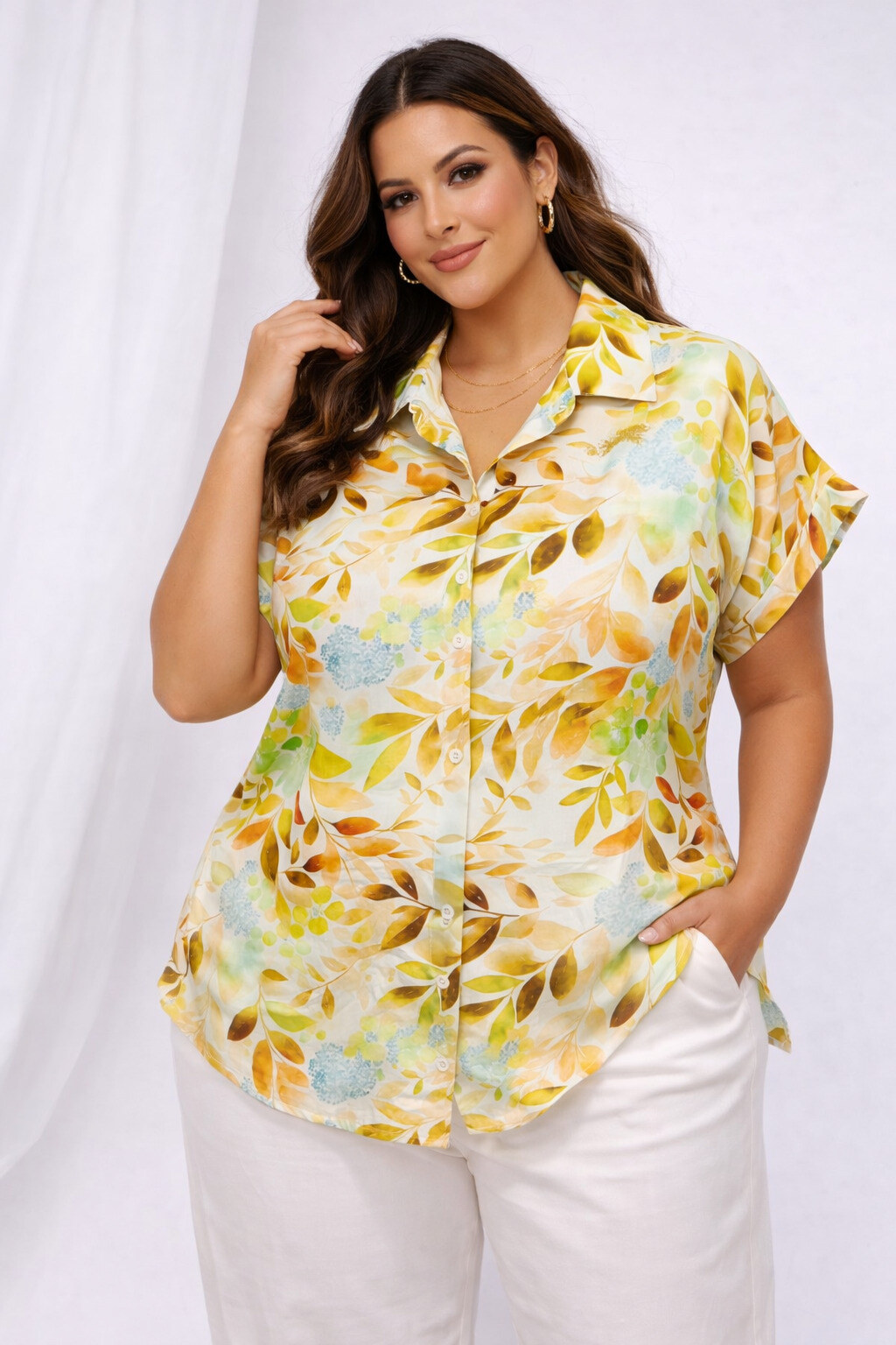 Großhändler World Fashion - Damen Bluse in Übergröße mit kurzen Ärmeln – Elegant und Bequem