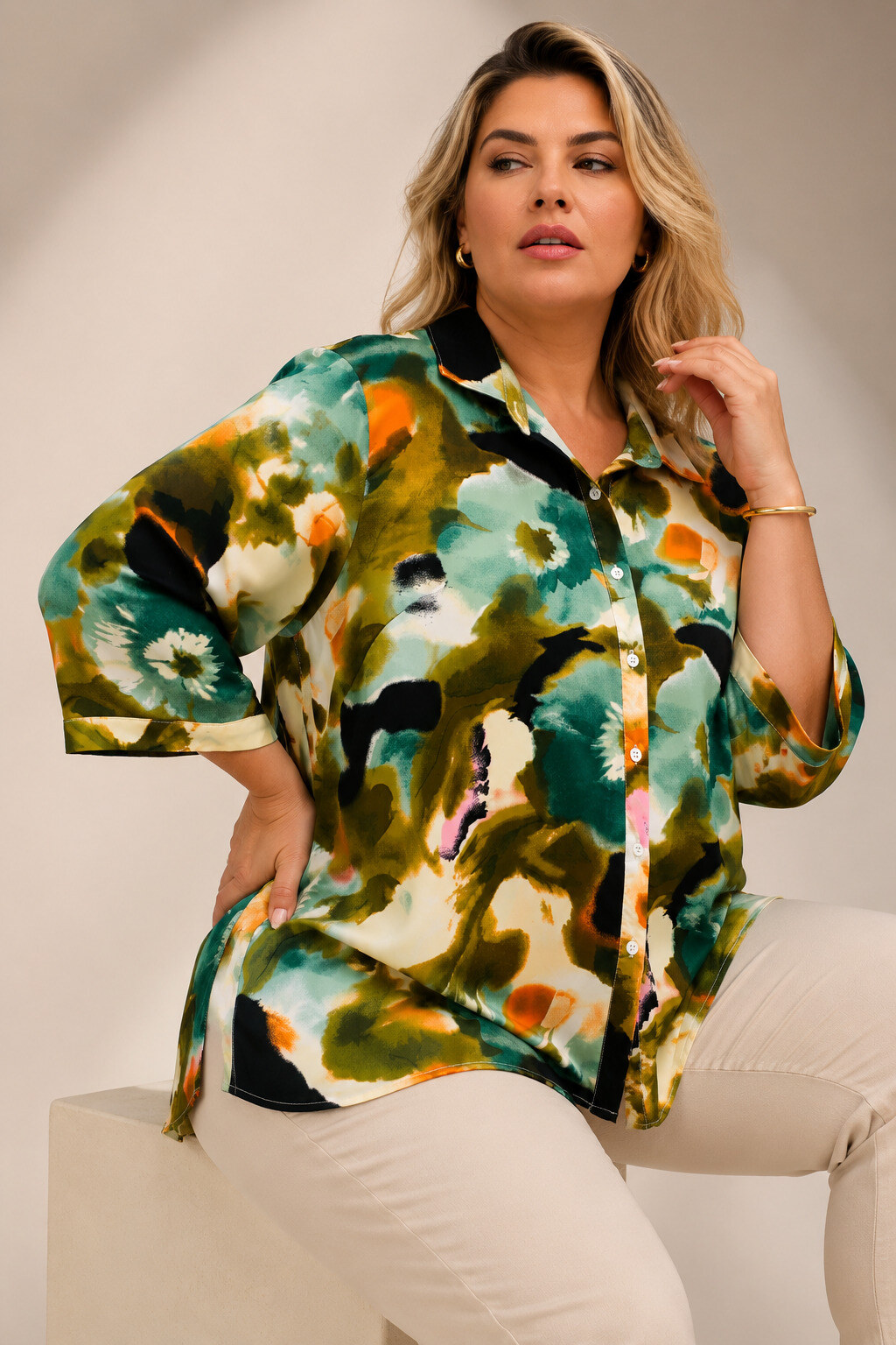 Wholesaler World Fashion - Women's Plus Size 3/4 Sleeve Shirt – Elegant and Comfortable