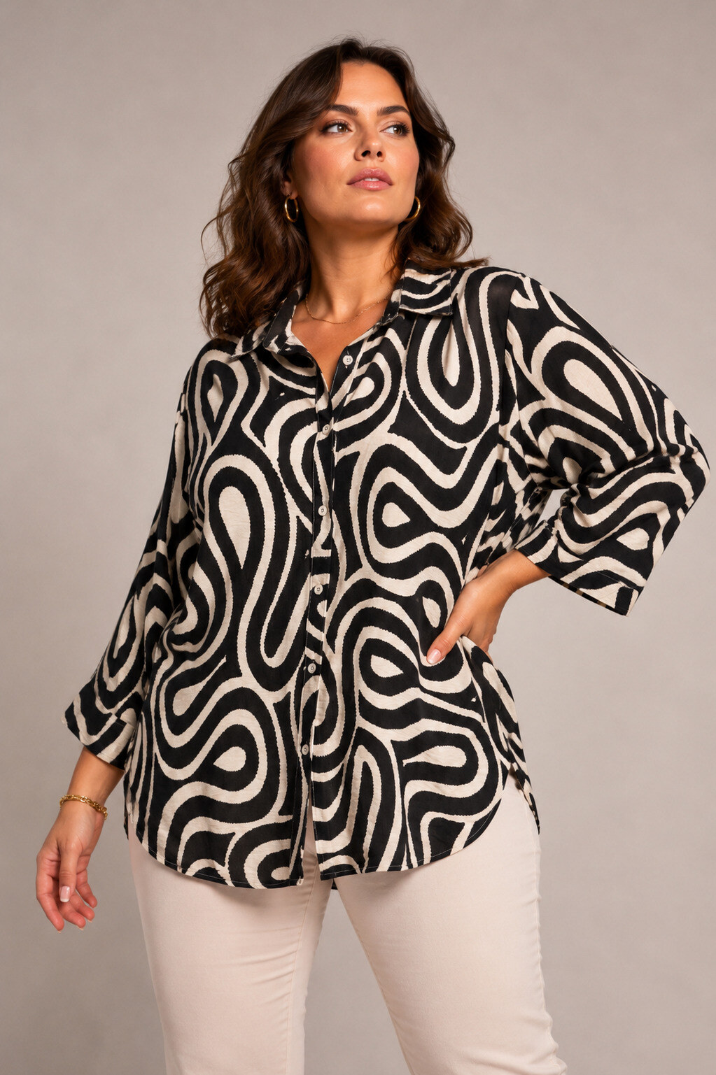 Wholesaler World Fashion - Flowy & Casual Plus Size 3/4 Sleeve Shirt - Printed