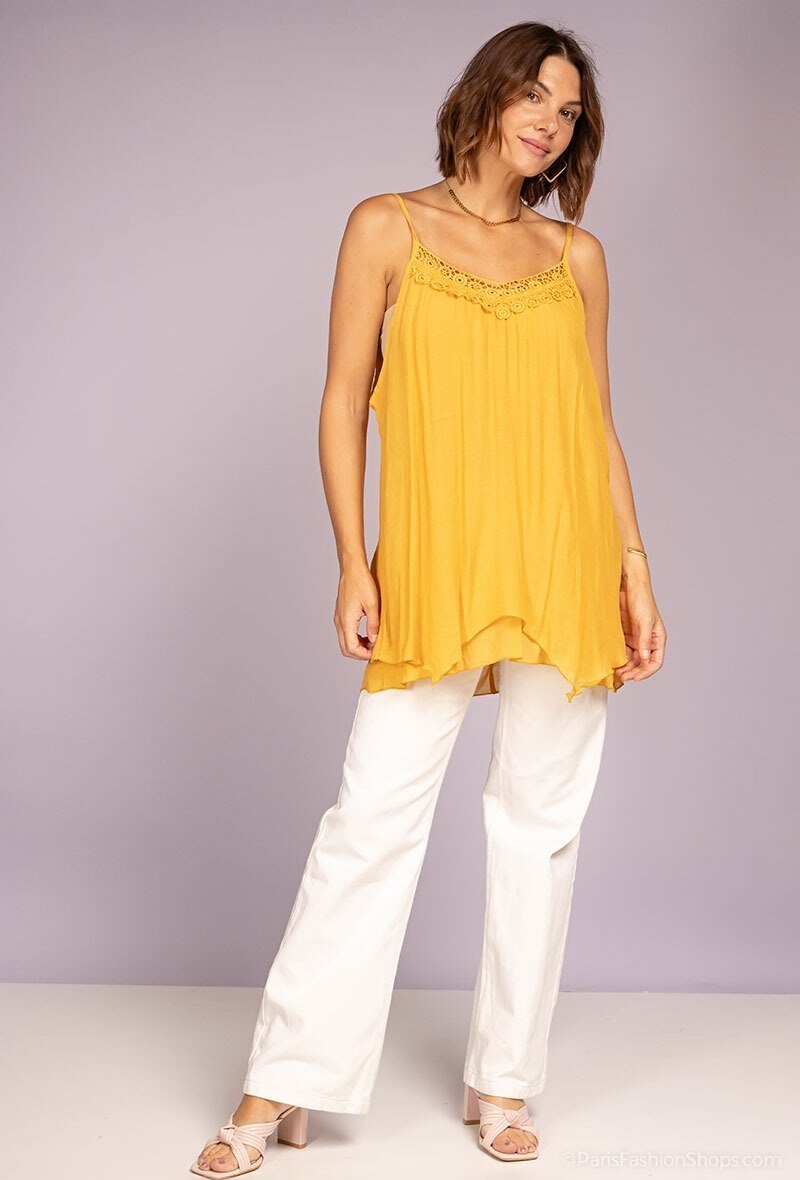 Mayorista World Fashion - Top de tirantes con encaje bordado