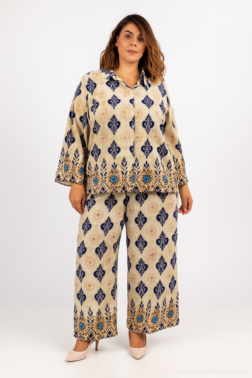 Wholesaler World Fashion - Printed Women's Plus Size Cotton 3/4 Sleeve Set - Elegant and Comfortable