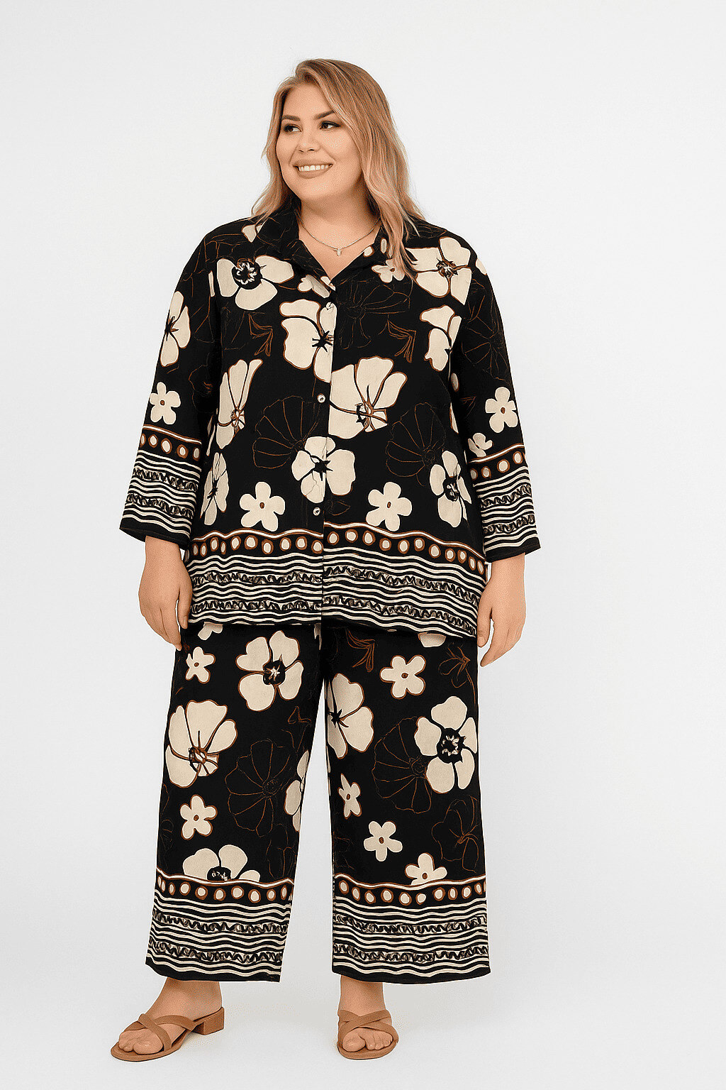 Grossista World Fashion - Set Stampato da Donna Taglie Forti in Cotone Maniche 3/4 - Elegante e Confortevole
