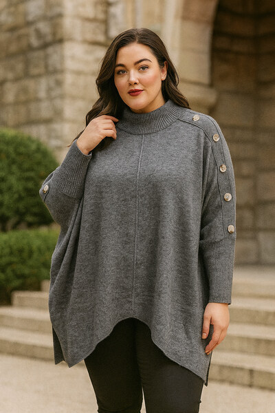 Grossiste World Fashion - Pull épais col roulé Grande Taille en cachemire avec boutons Grossiste World Fashion - Pull épais col roulé Grande Taille en cachemire avec boutons