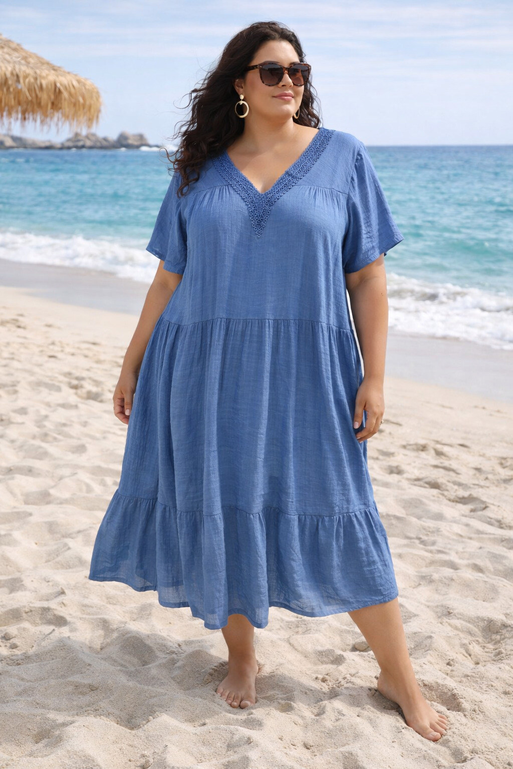 Grossiste World Fashion - Robe Longue Grande Taille manches courtes avec dentelles - Uni