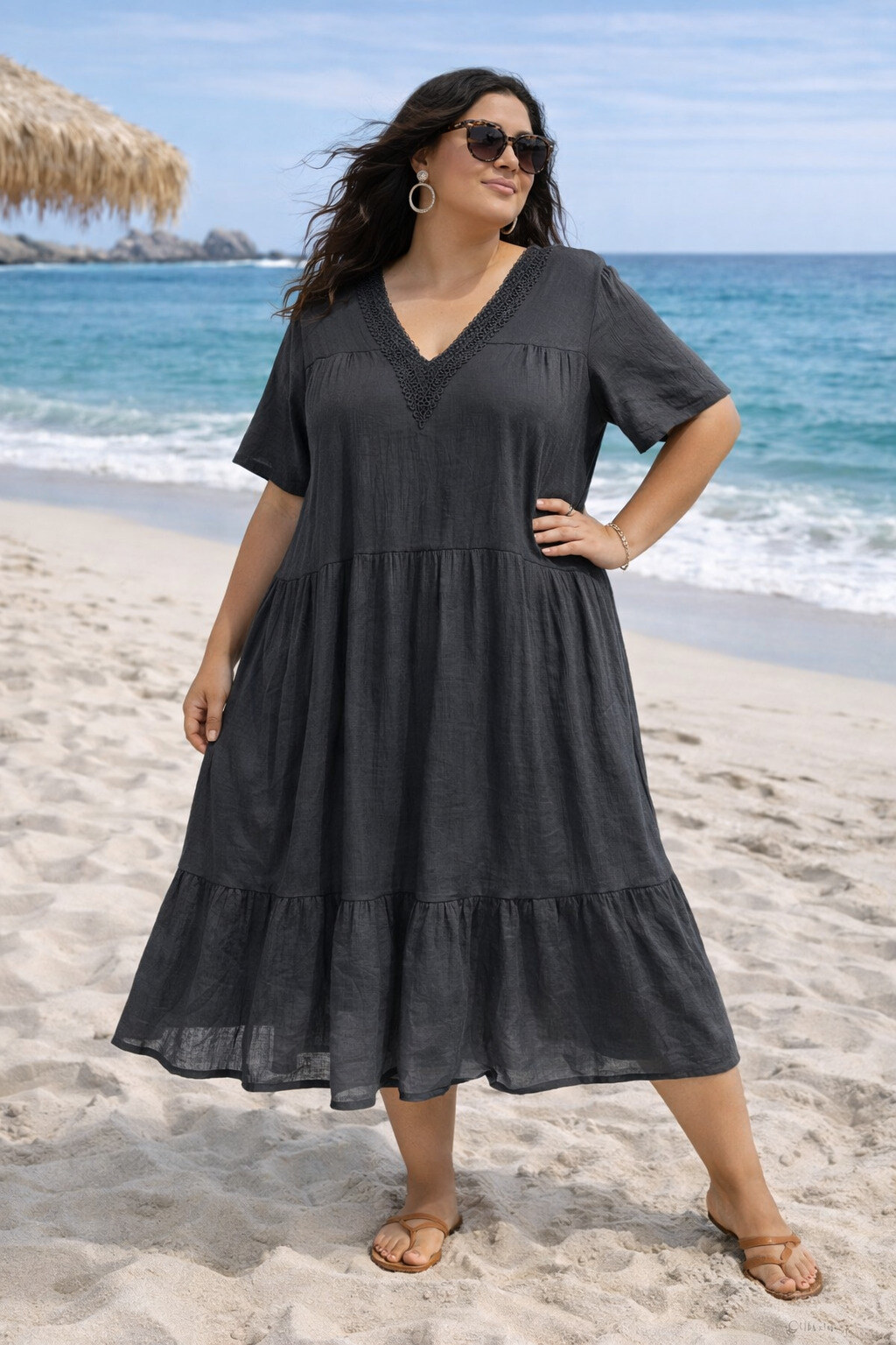Grossista World Fashion - Abito Lungo Taglia Grande con Maniche Corte e Pizzo - Colore Unito
