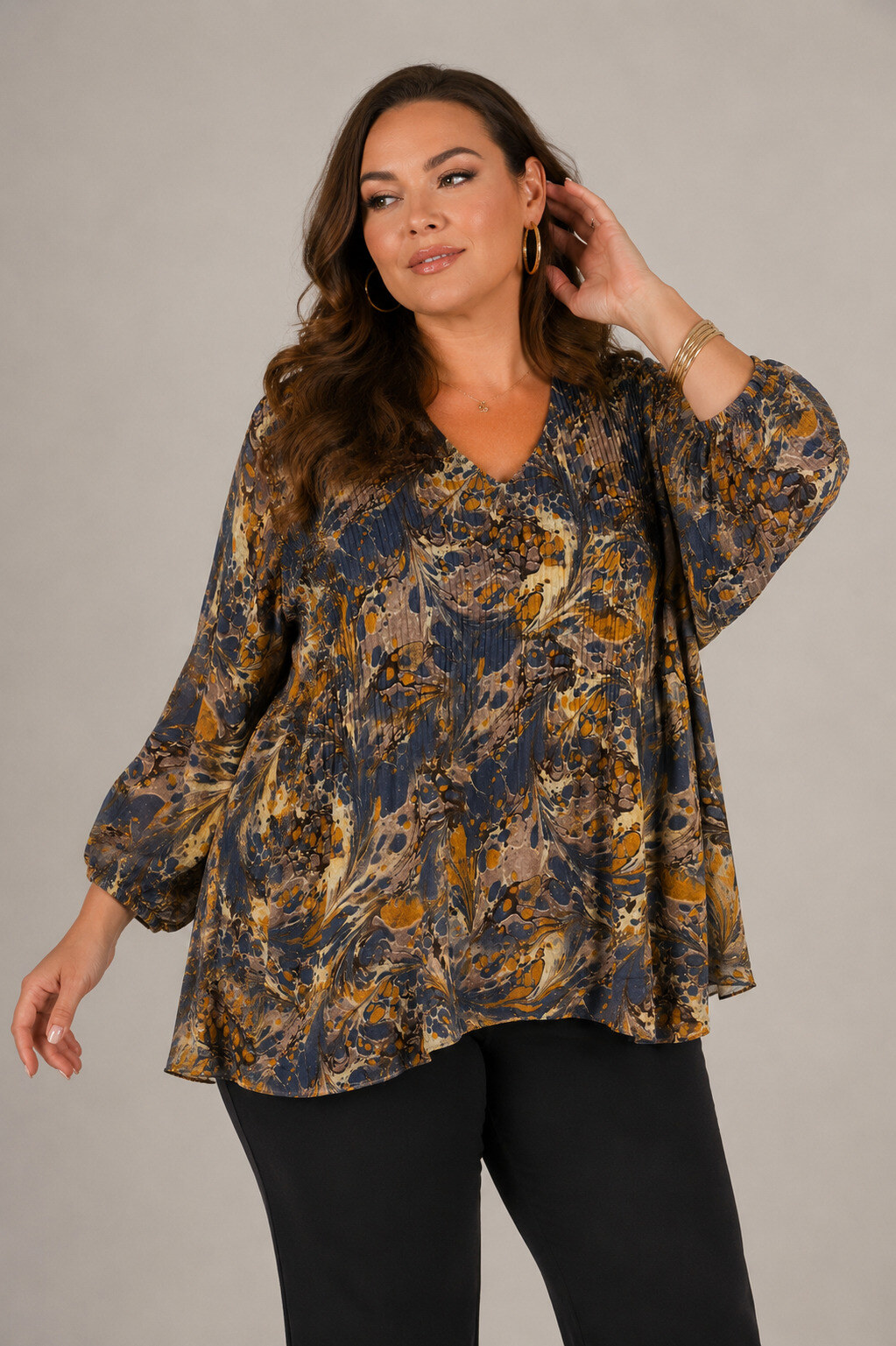 Wholesaler World Fashion - Plus Size Women's Top with 3/4 Sleeves – Elegant and Comfortable