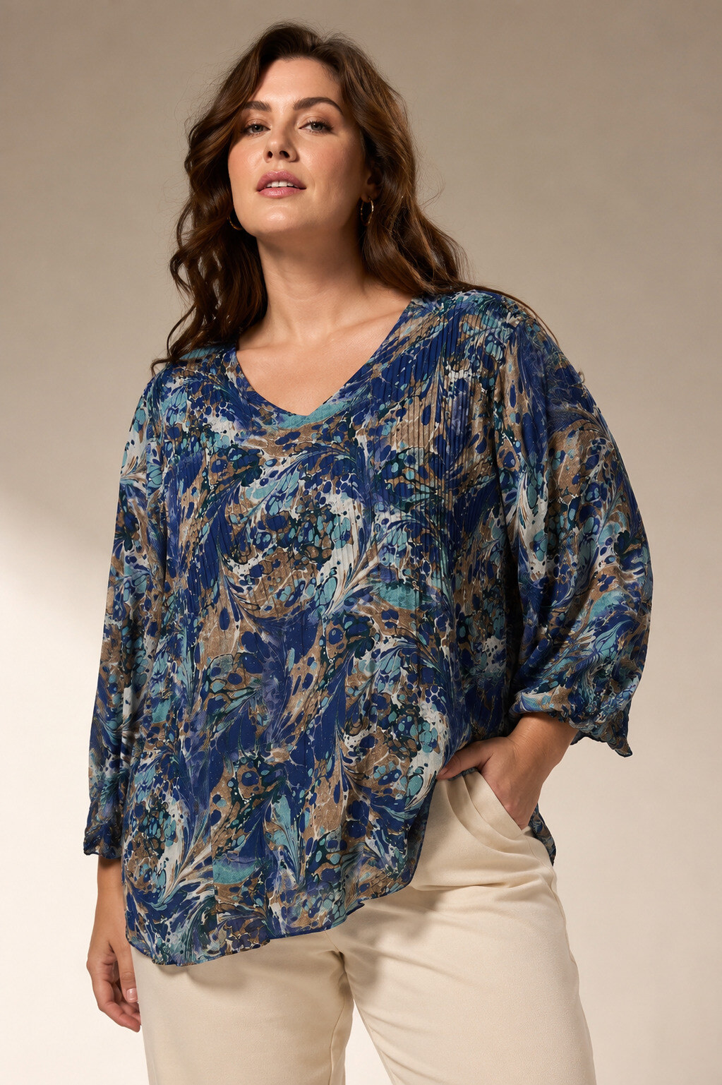 Wholesaler World Fashion - Plus Size Women's Top with 3/4 Sleeves – Elegant and Comfortable