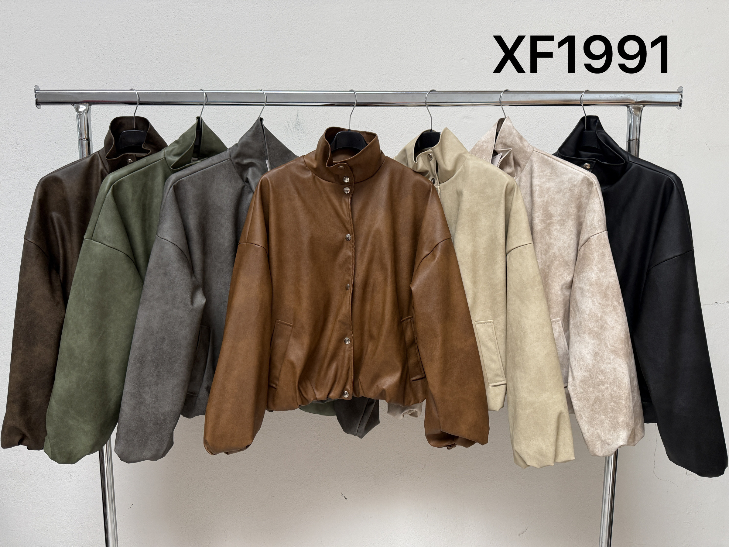 Wholesaler XFASHION - LEATHER JACKETS