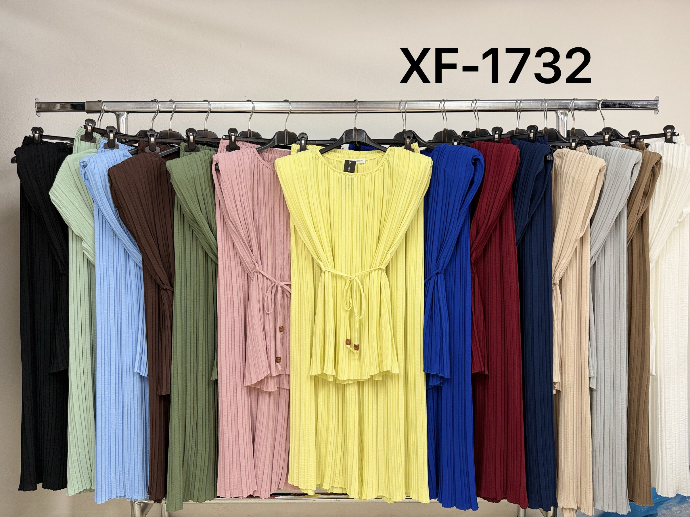 Wholesaler XFASHION - OUTFIT