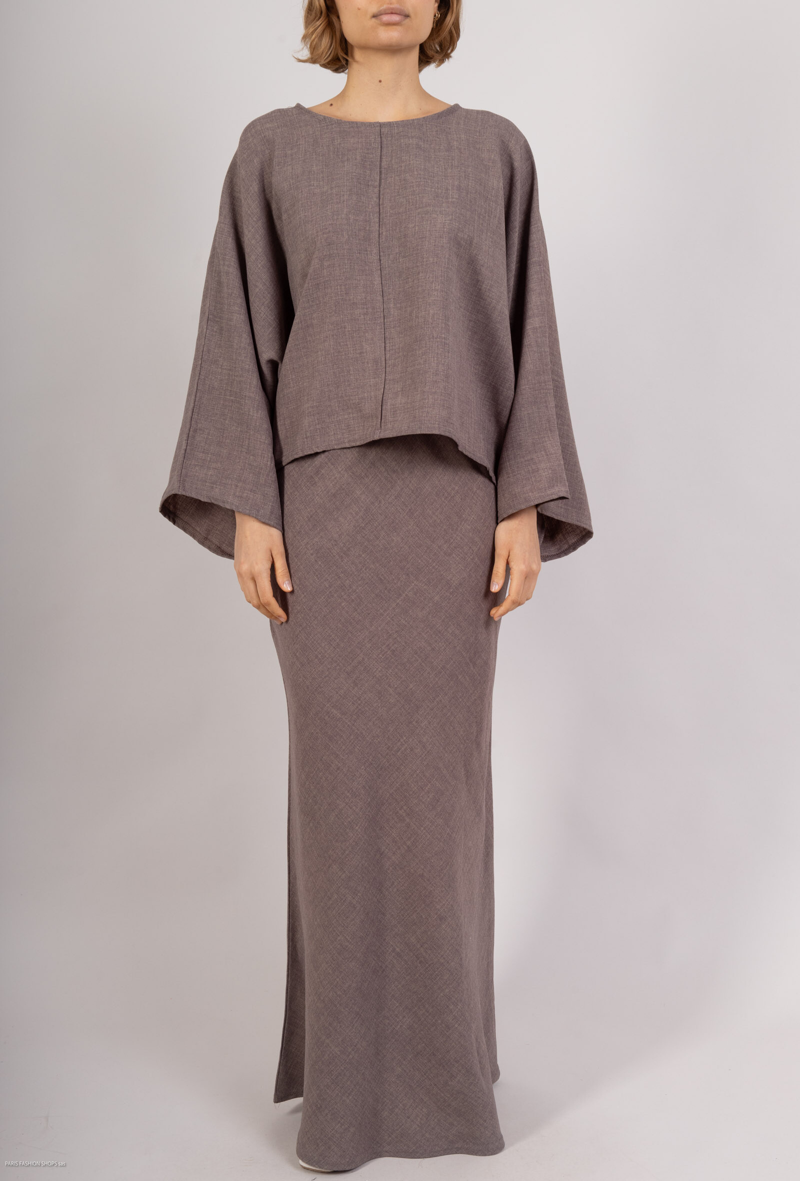 ensemble haut et jupe
Jupe longue Manches 3 ⁄ 4 Uni