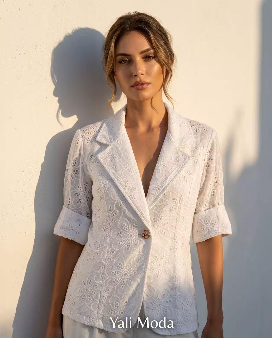 Mayorista YALI MODA - Chaqueta Bordada Blanca Chic