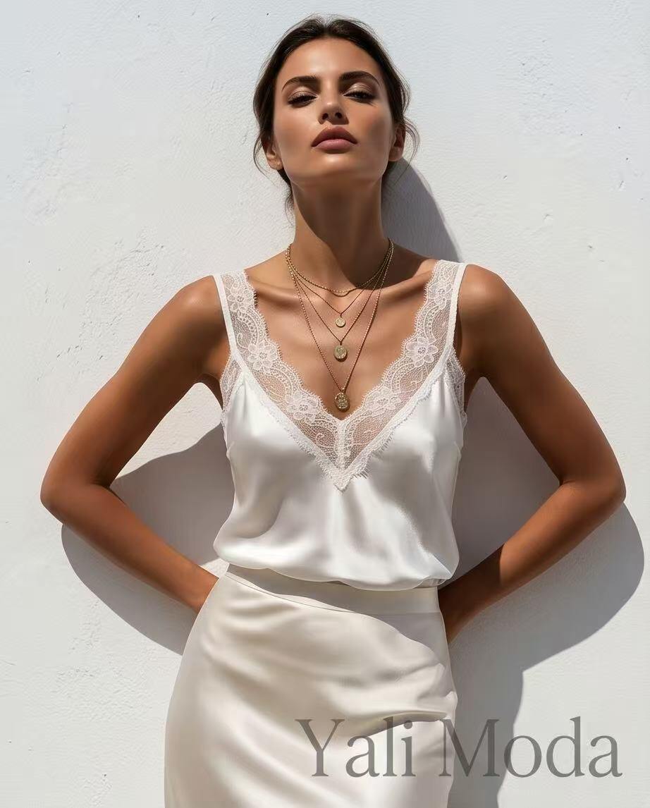 Mayorista YALI MODA - Top de satén blanco con encaje elegante