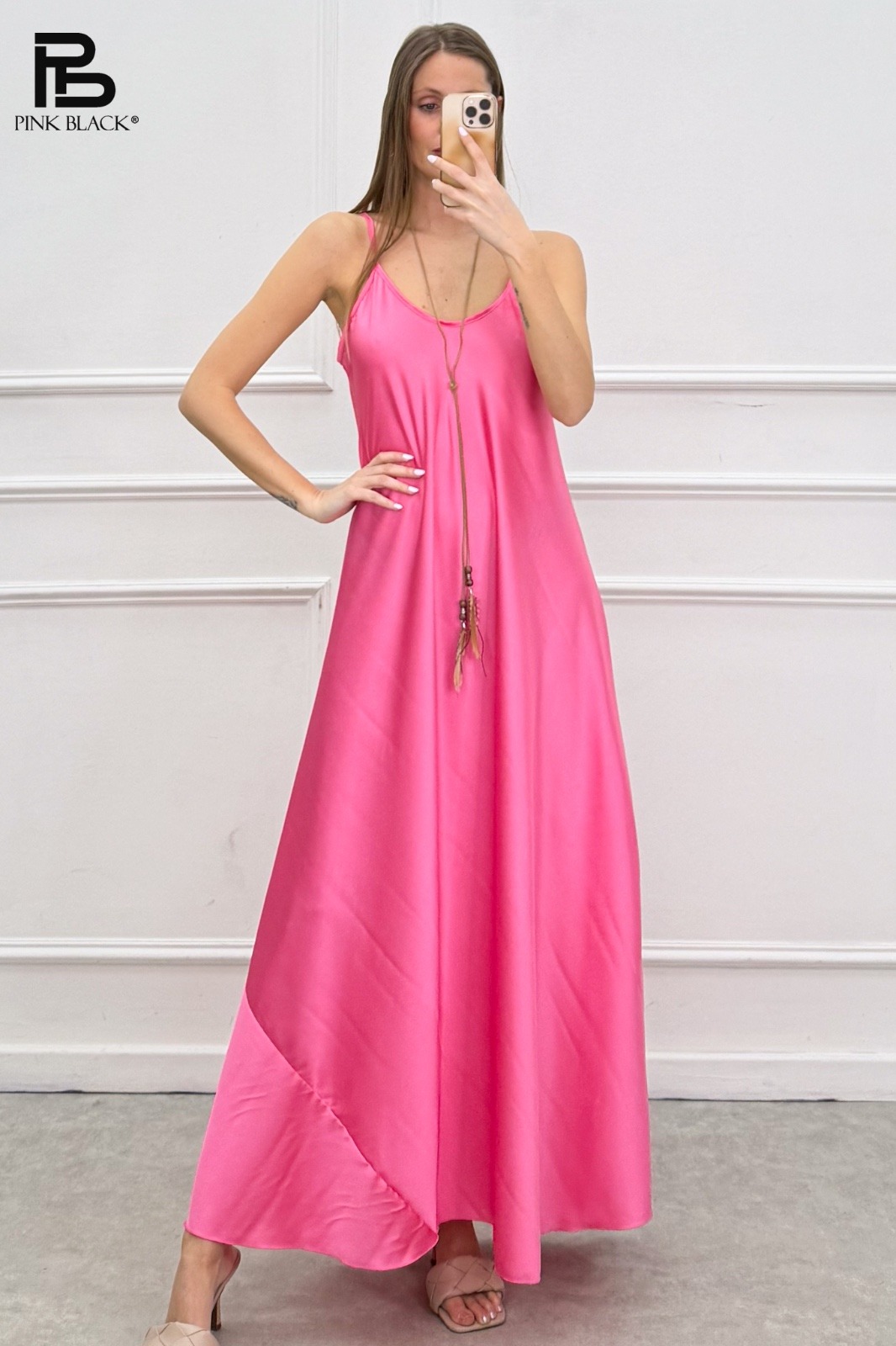 Grossista Yitaly Style - ABITO LUNGO SATIN CON COLLANA