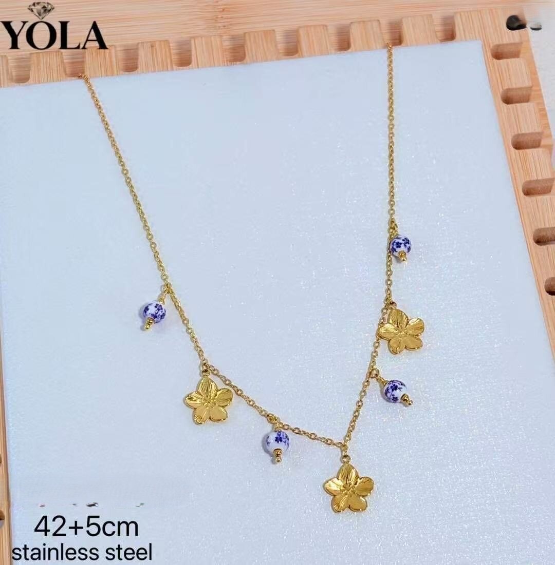 Wholesaler YOLA BIJOUX - NECKLACE in stainless steel with an elegant and detailed design