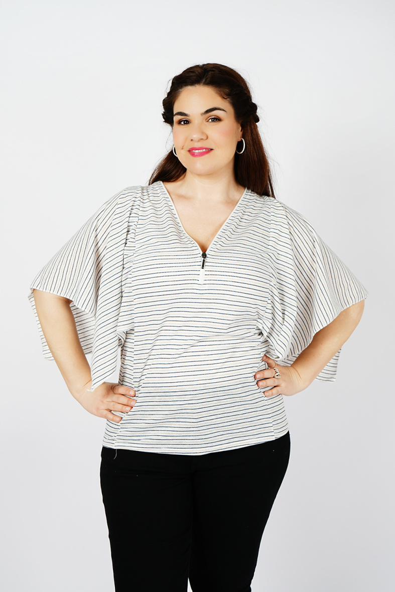 Grossista You Udress Size+ - Top con zip effetto pipistrello
