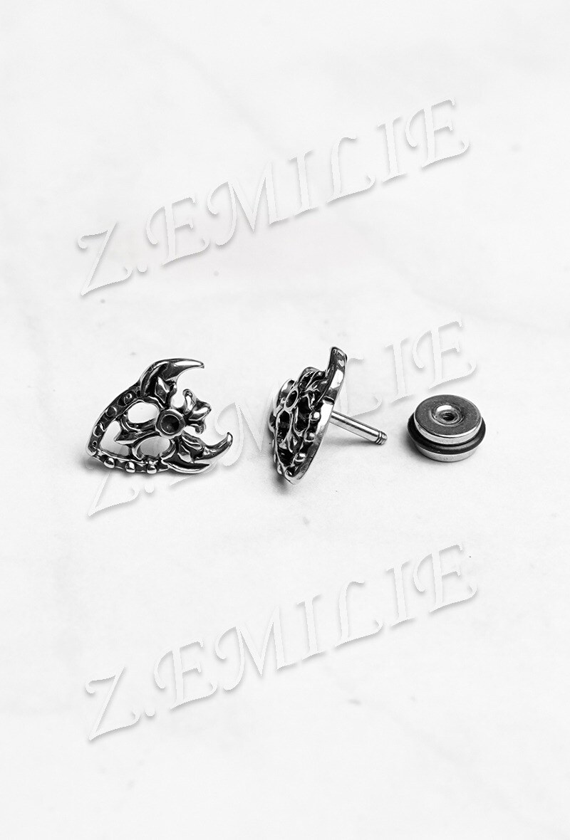 Grossiste Z. Emilie - Faux élargisseur croix boucle d'oreille