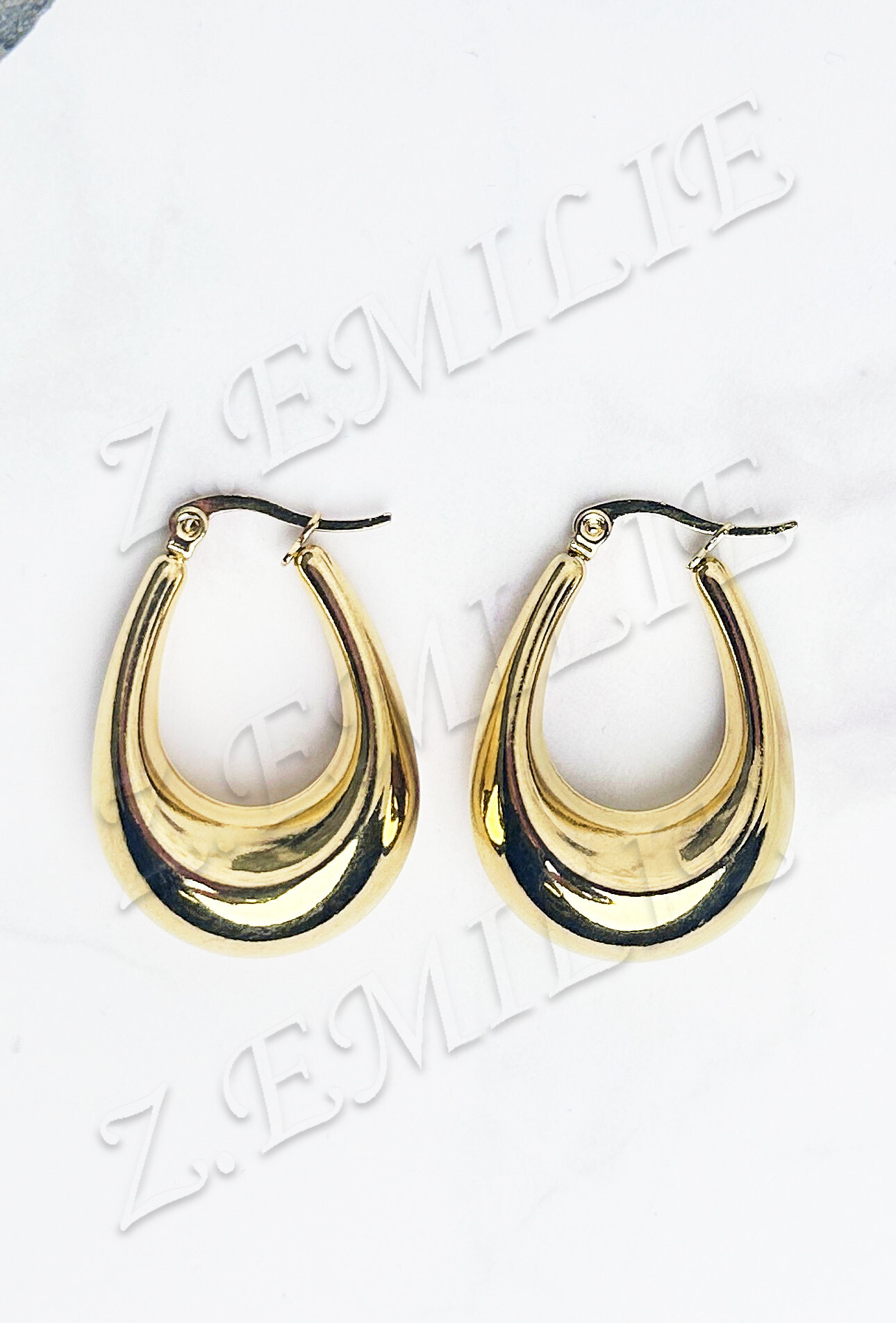 Wholesaler Z. Emilie - Steel earring