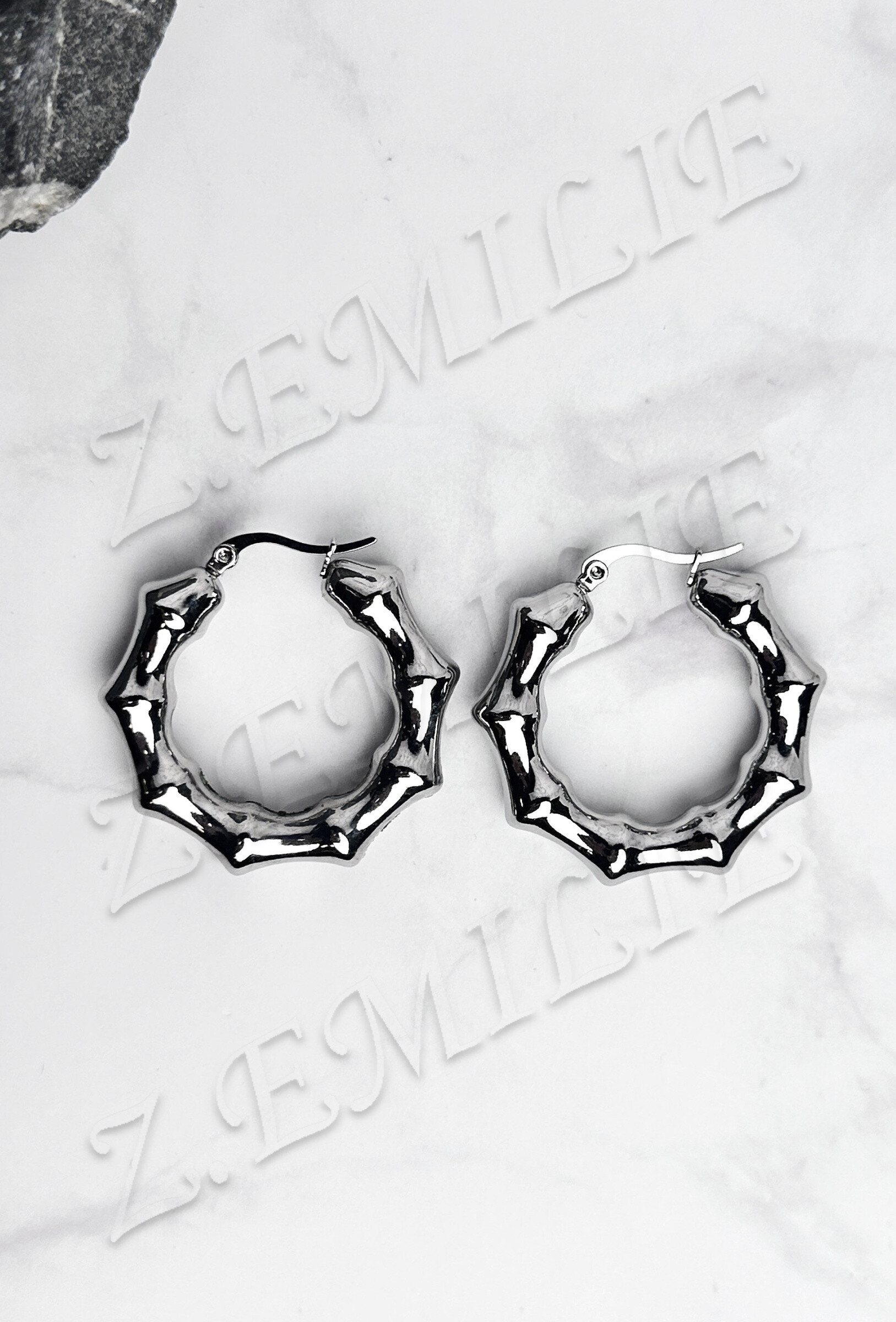 Wholesaler Z. Emilie - Steel earring