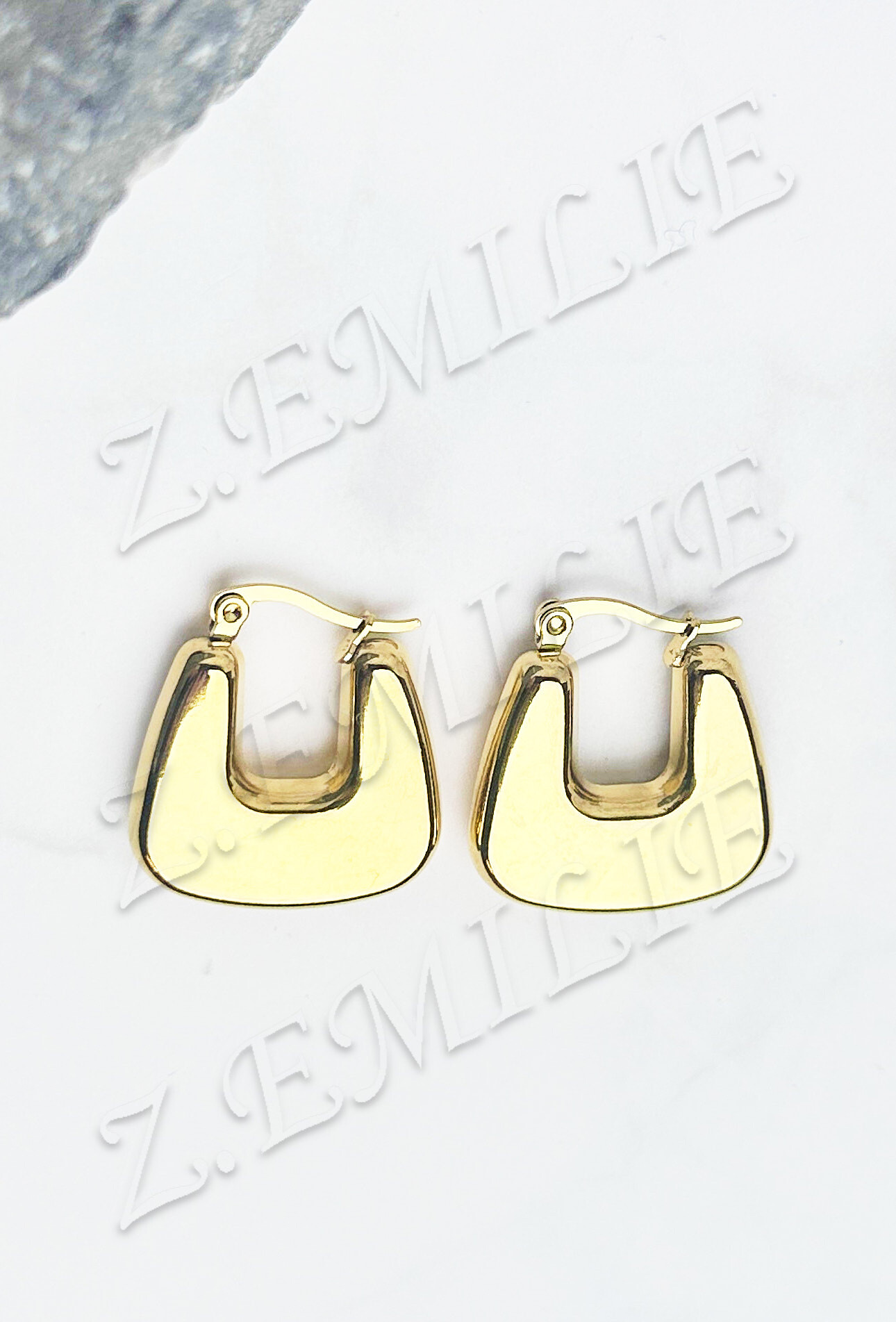 Wholesaler Z. Emilie - Steel earring