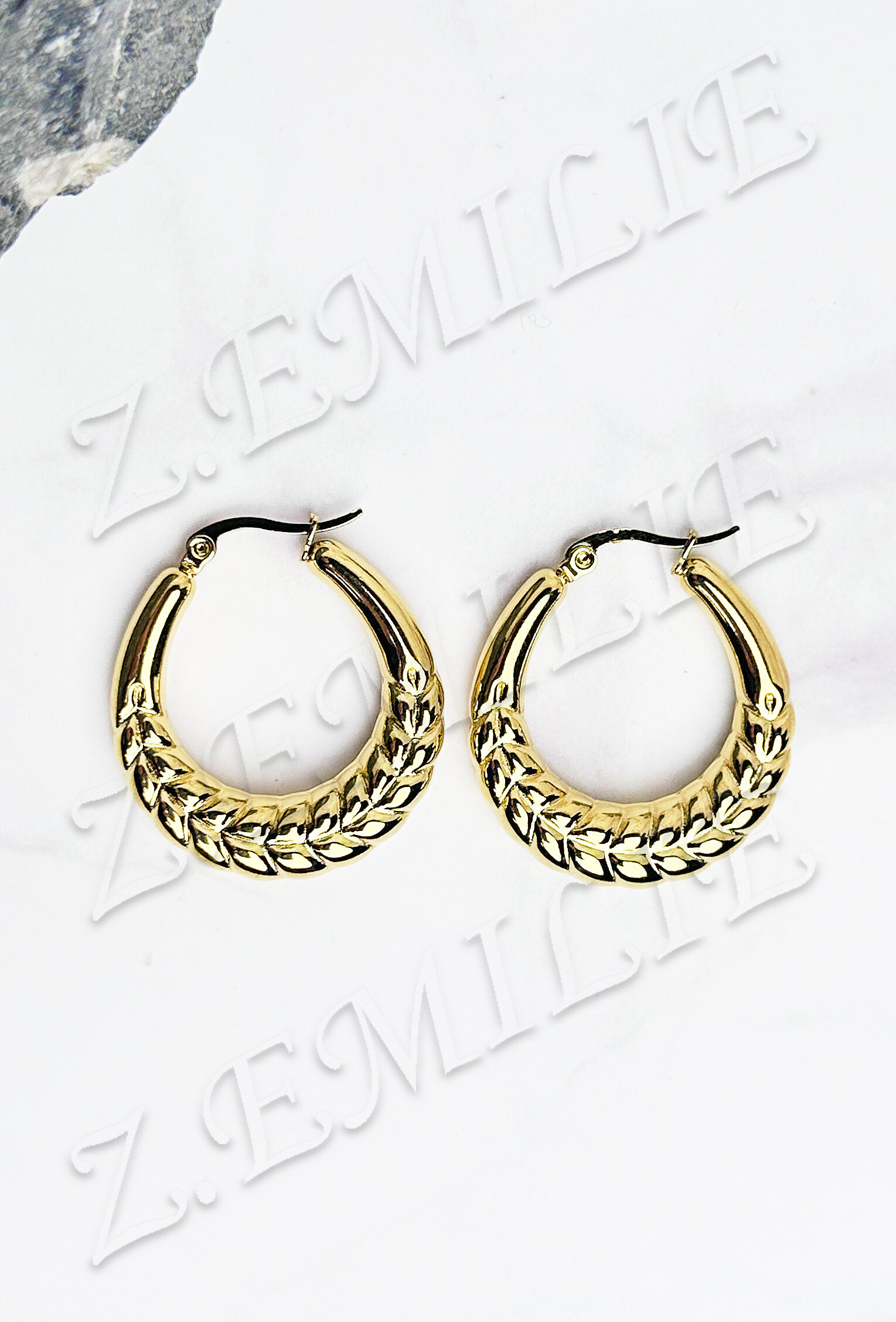 Wholesaler Z. Emilie - Steel earring
