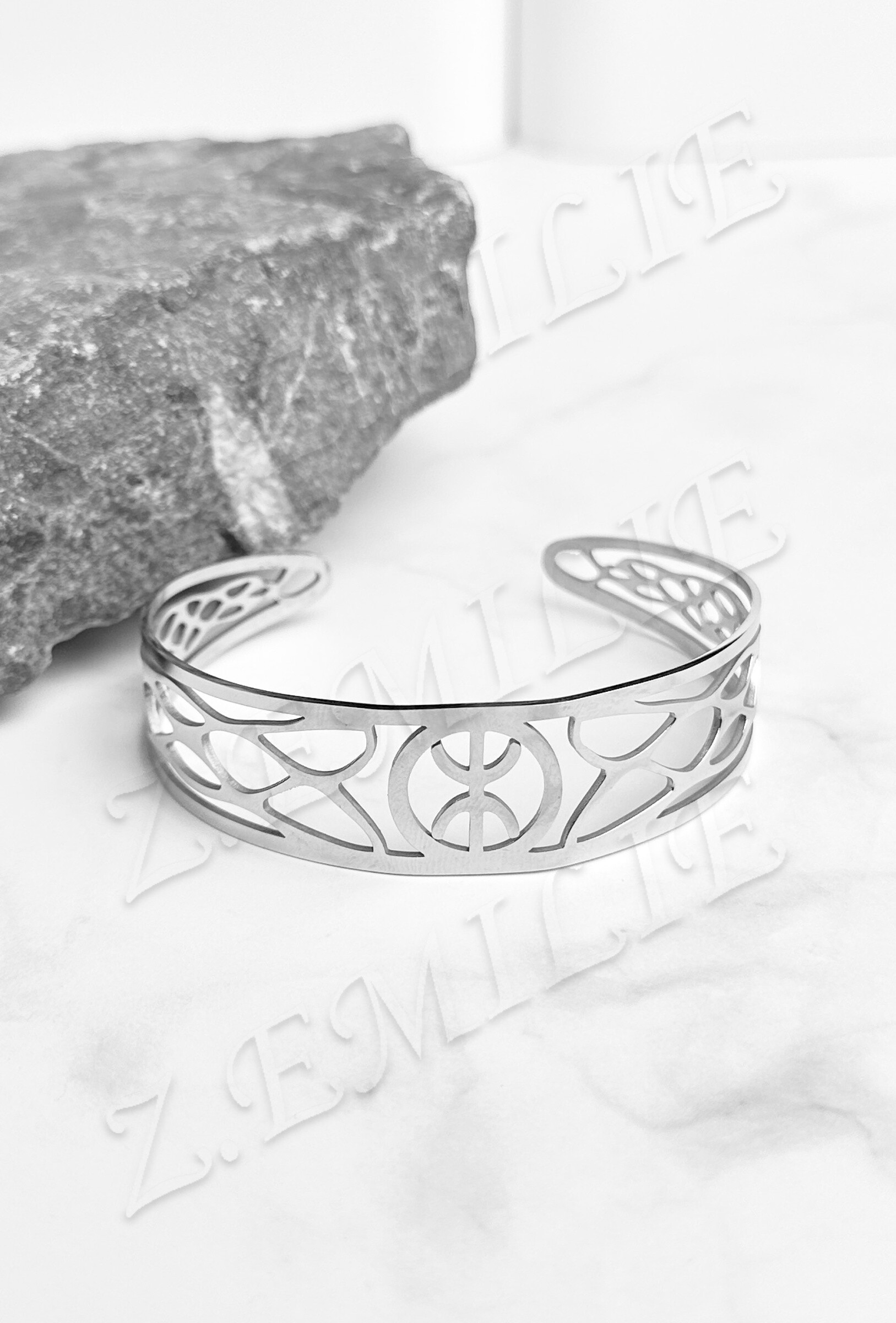 Wholesaler Z. Emilie - Steel bangle bracelet Triskel