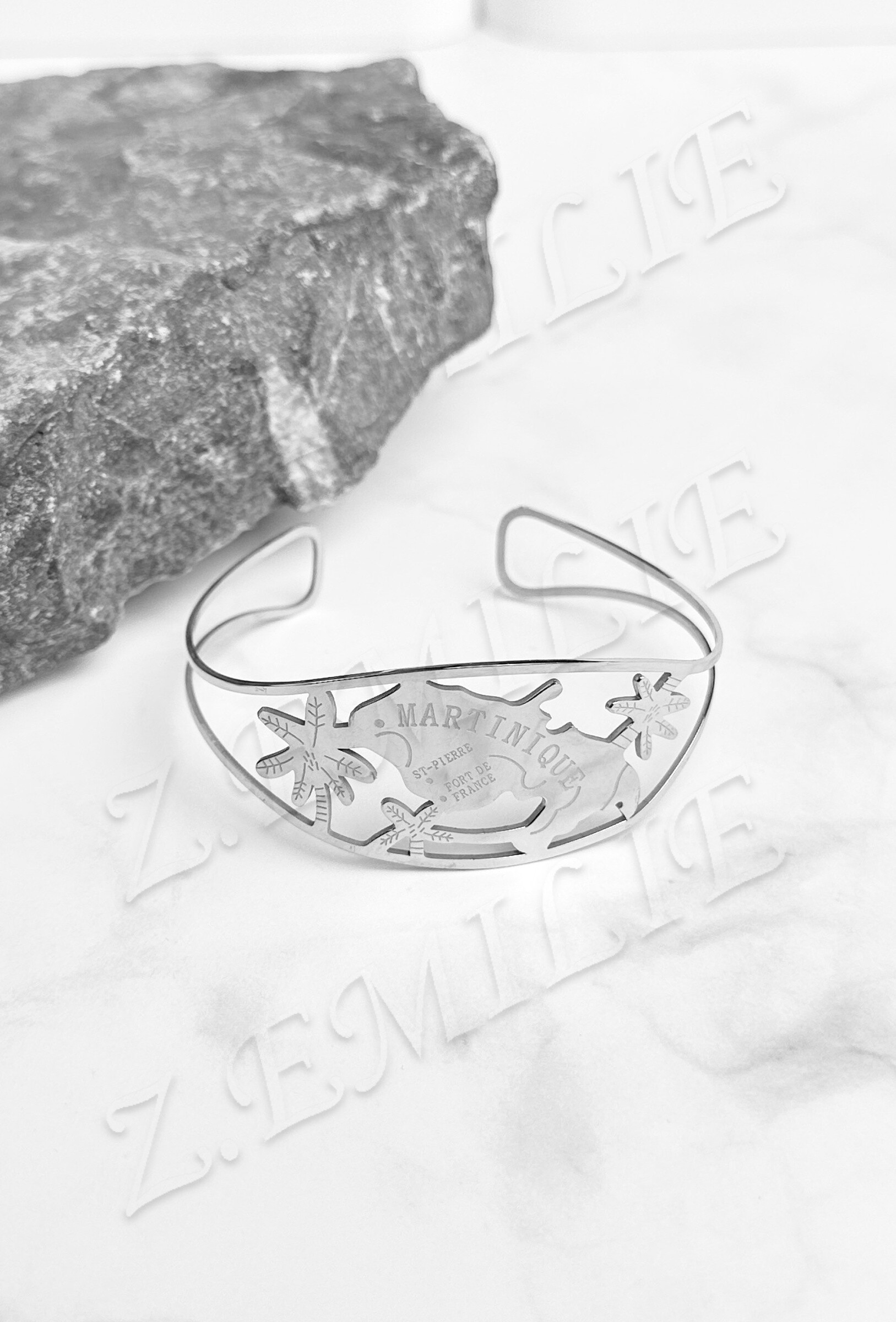 Wholesaler Z. Emilie - Steel bangle bracelet Triskel