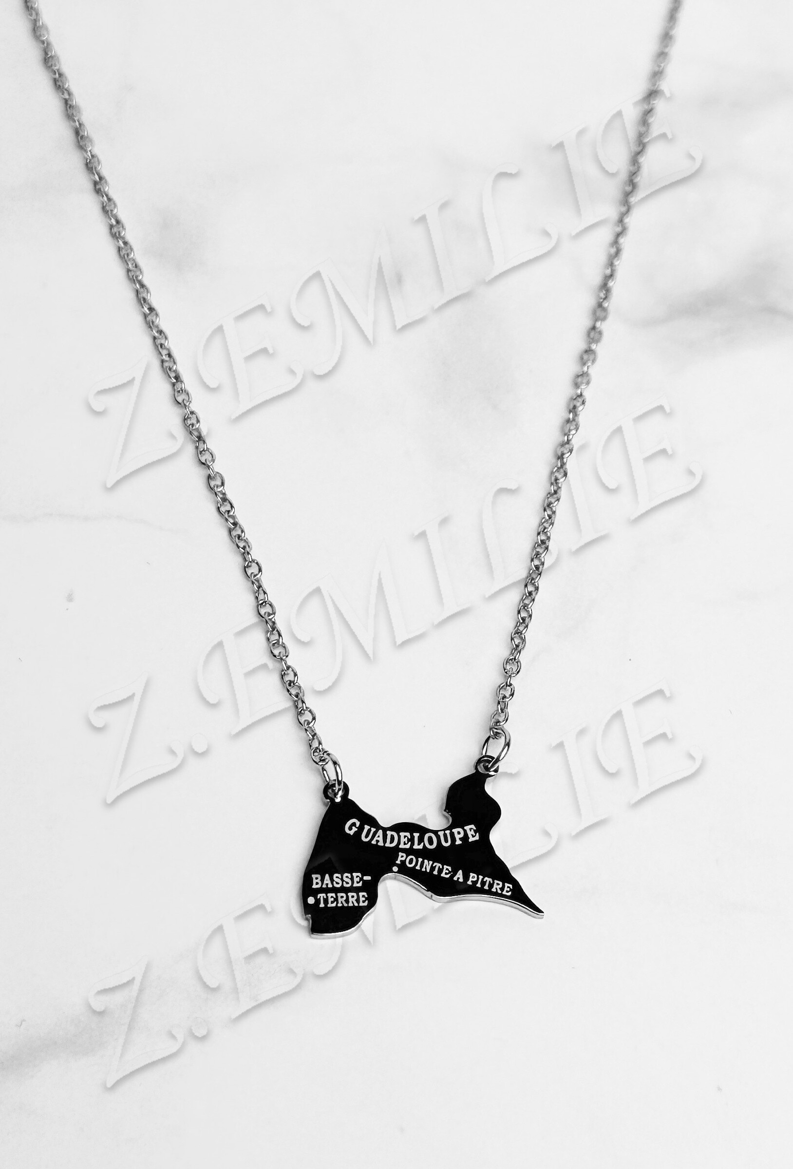 Wholesaler Z. Emilie - "Maman d'amour" message steel necklace