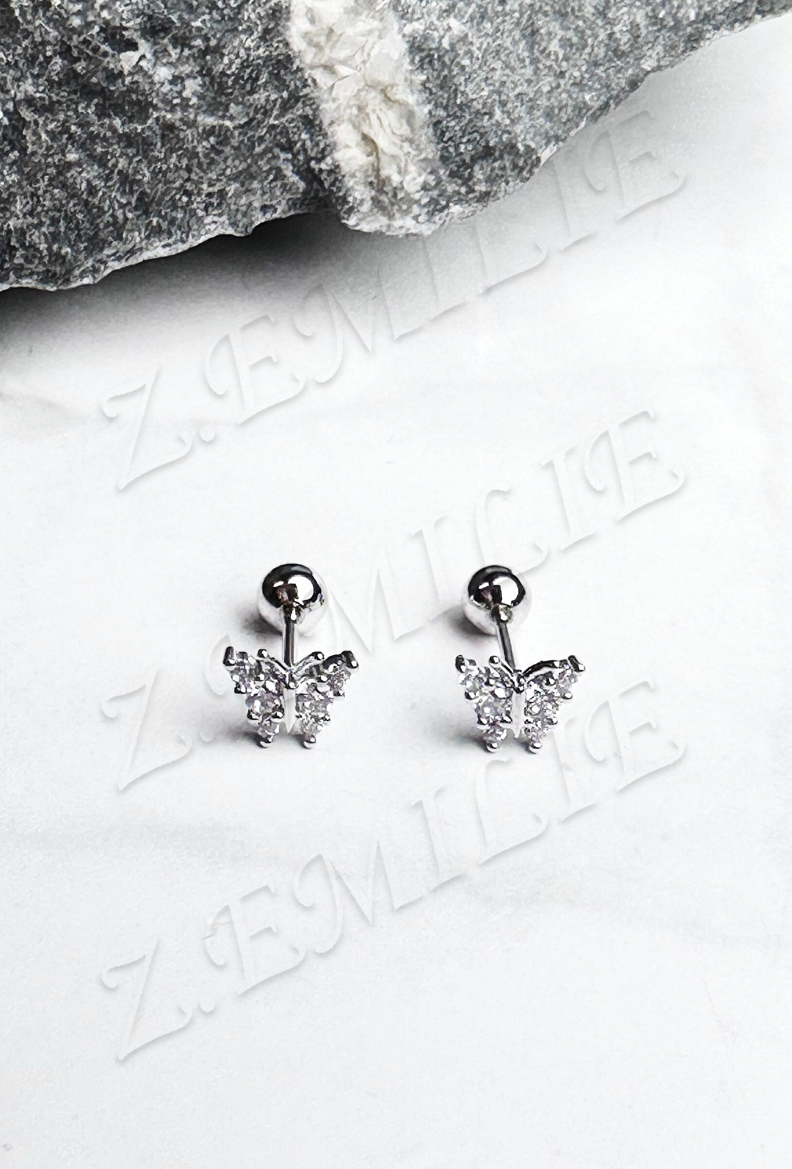 Wholesaler Z. Emilie - Triple star tragus and helix piercing