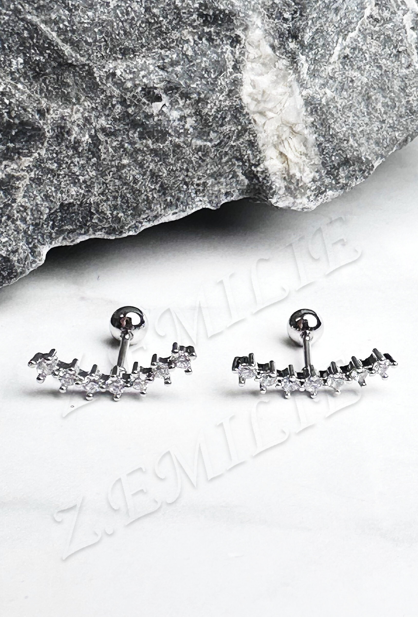 Wholesaler Z. Emilie - Triple star tragus and helix piercing
