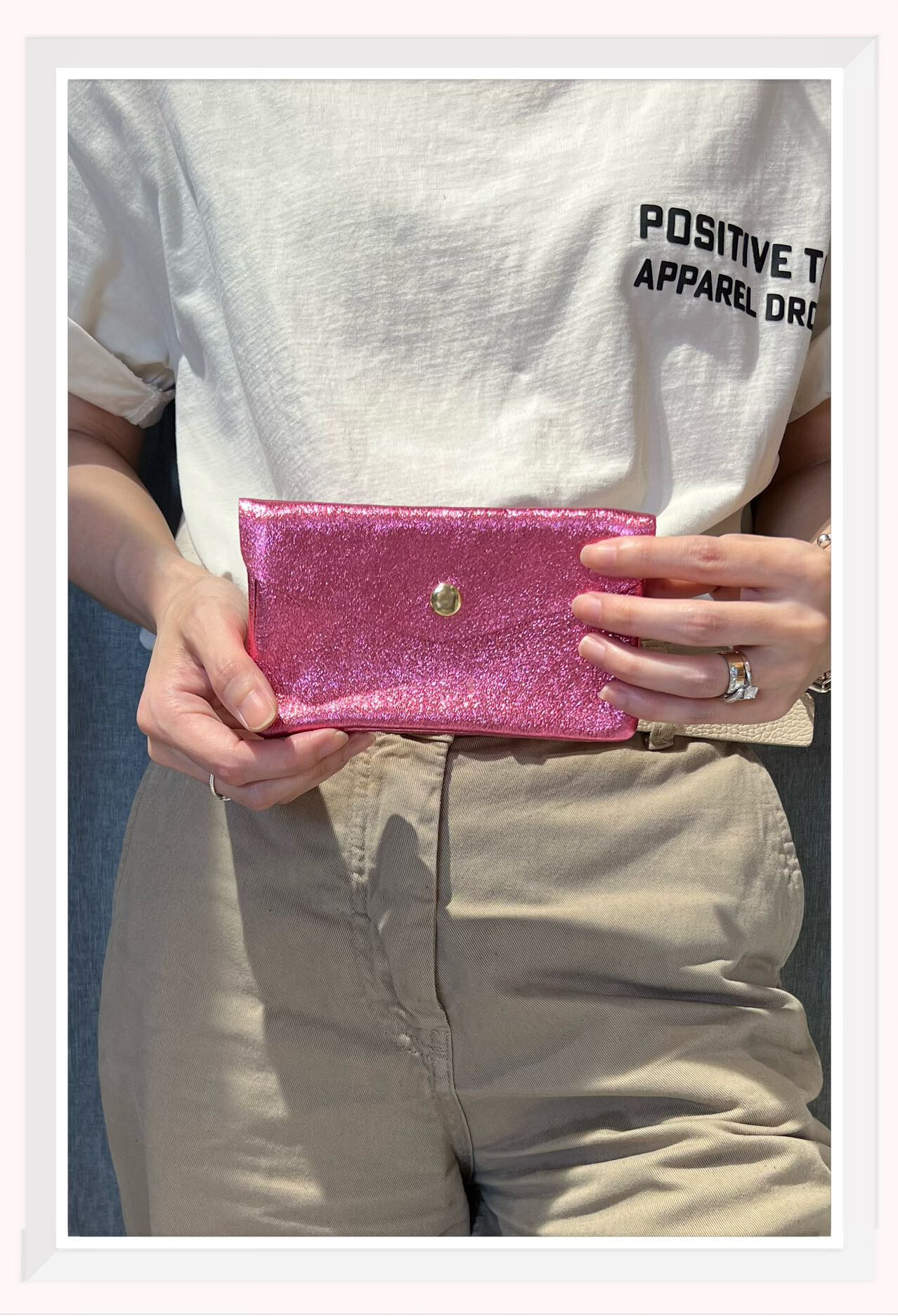 Wholesaler Z & Z - Large format iridescent leather wallet