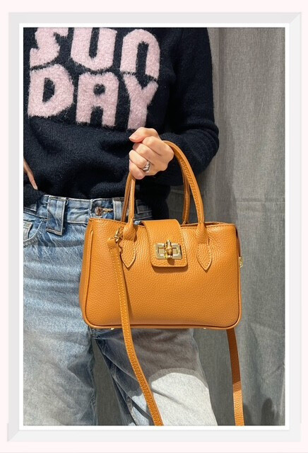 Wholesaler Z & Z - Small format grained leather handbag