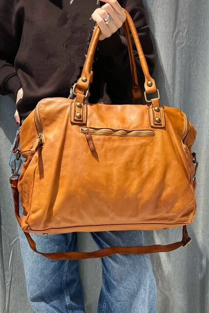 Wholesaler Z & Z - Large washed leather handbag