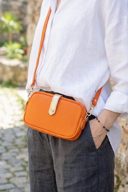 Wholesaler Z & Z - Grained leather portable bag
