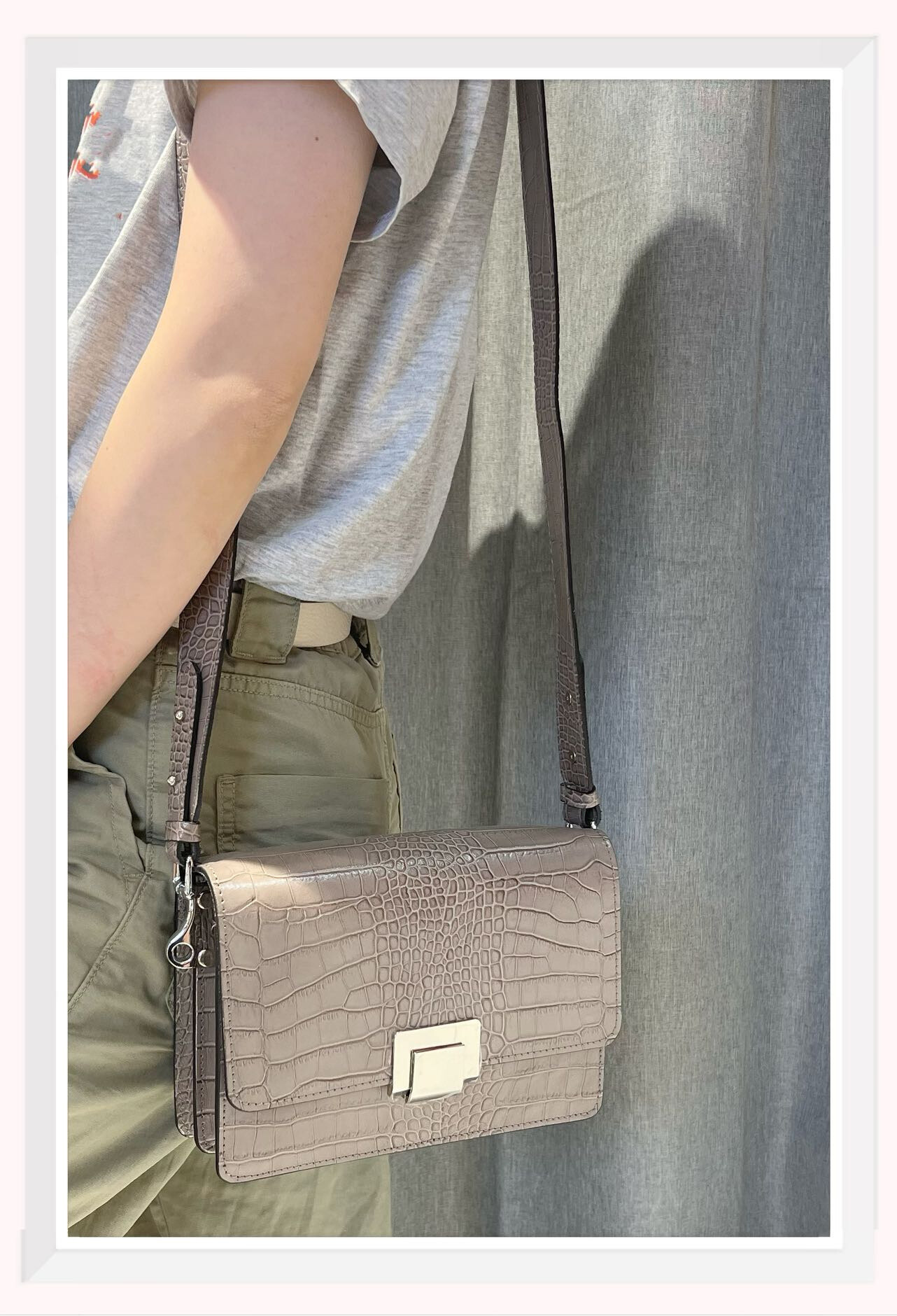 Grossiste Z & Z - Sac à bandoulière en cuir effet croco