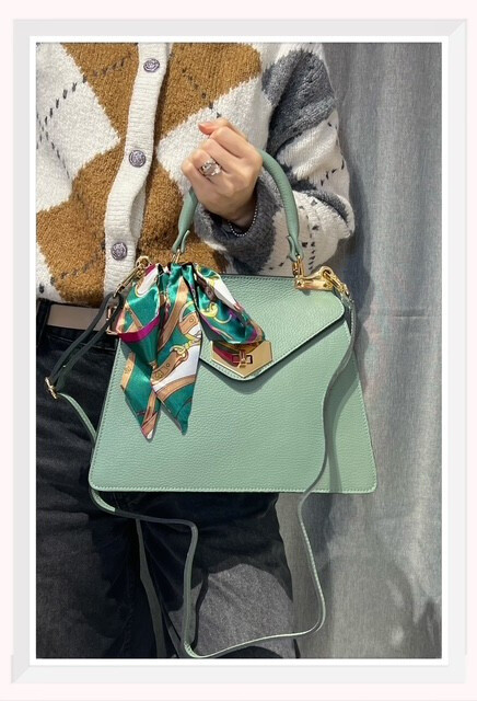 Wholesaler Z & Z - Grained leather handbag