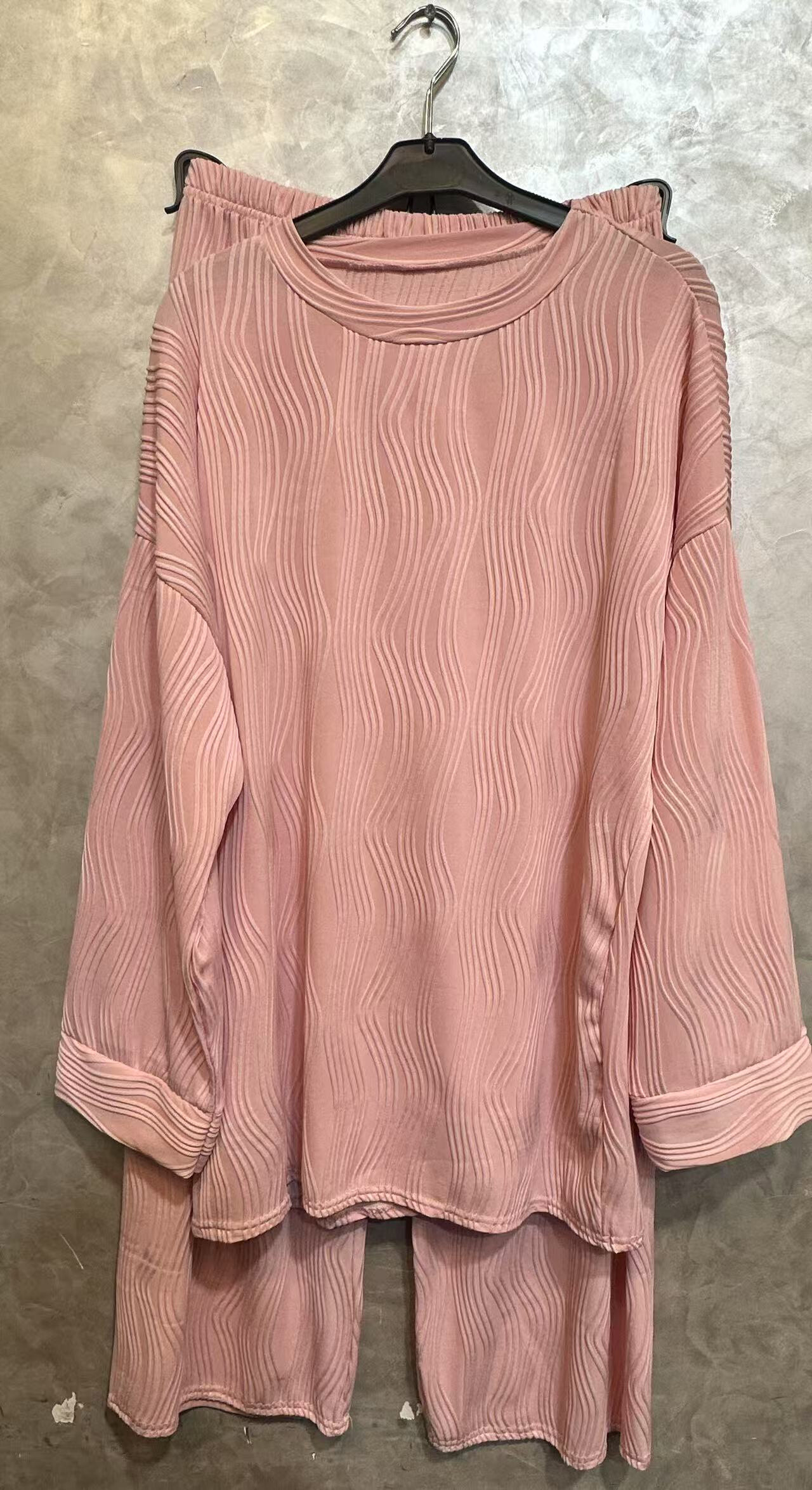 ENSEMBLE - Blush - 1 - grand format