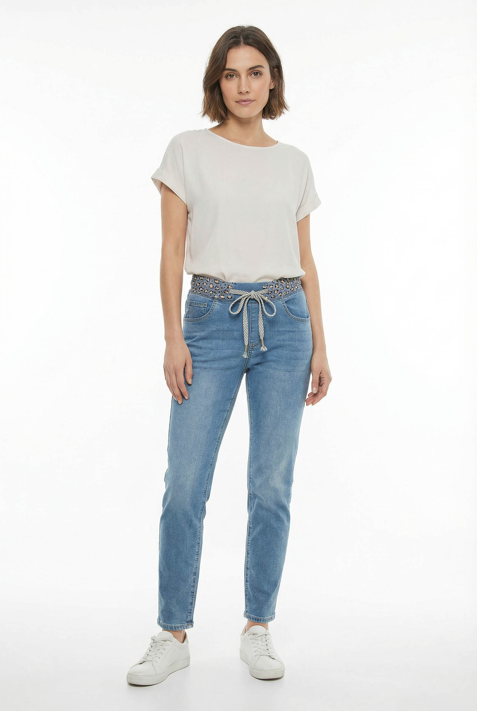 LEOPARD ELASTIC WAIST JOG JEANS