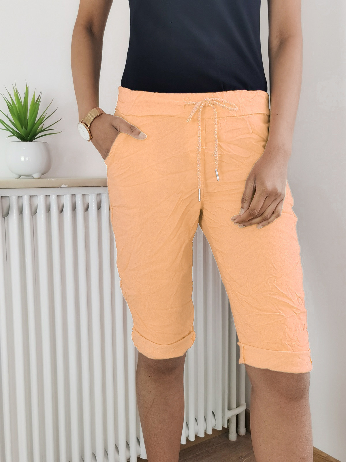 Wholesaler Zafa - Bermuda with pockets on the sides
