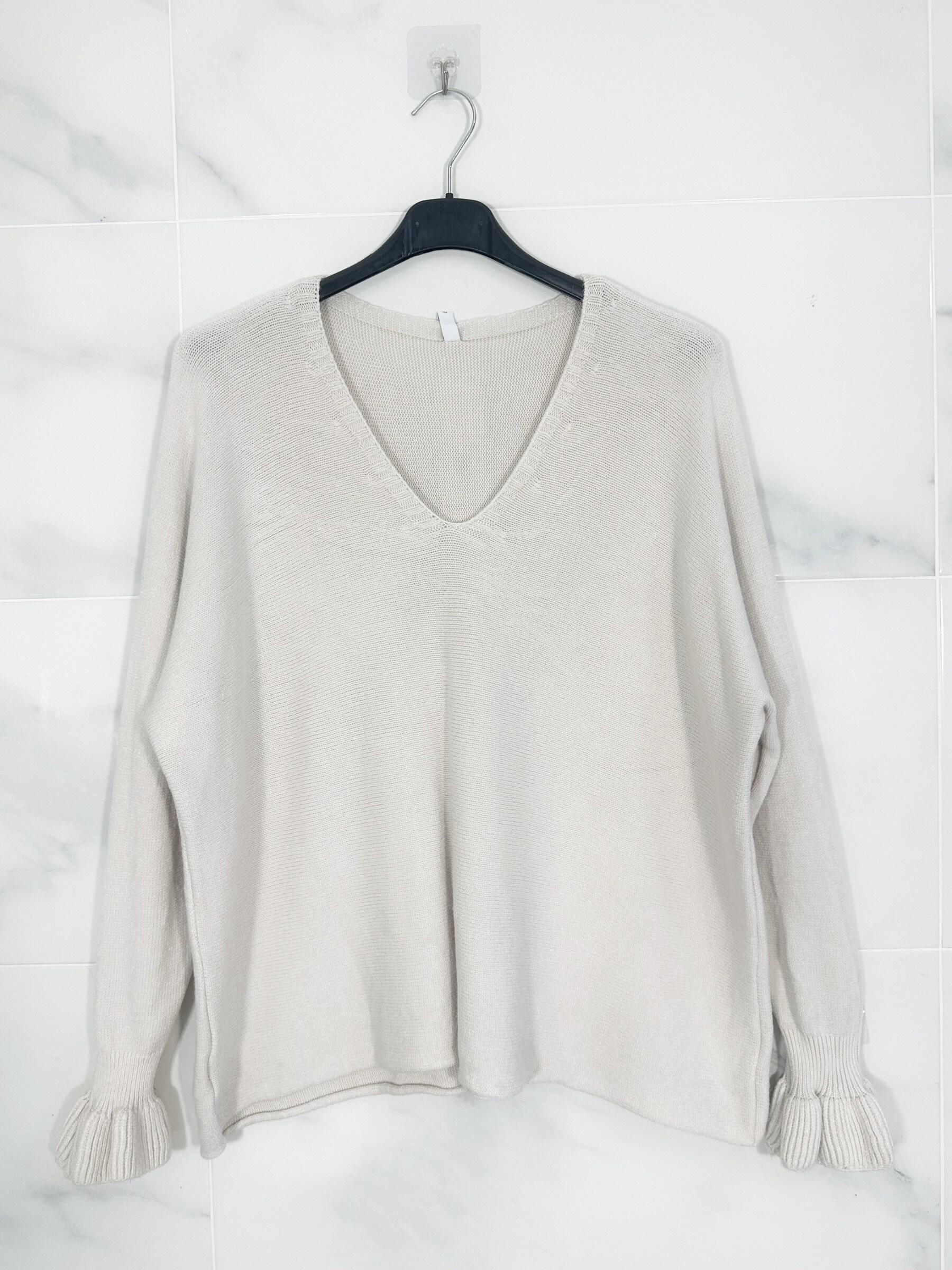 Großhändler Zafa - V-Ausschnitt Pullover mit gerafften Ärmeln, Kaschmir