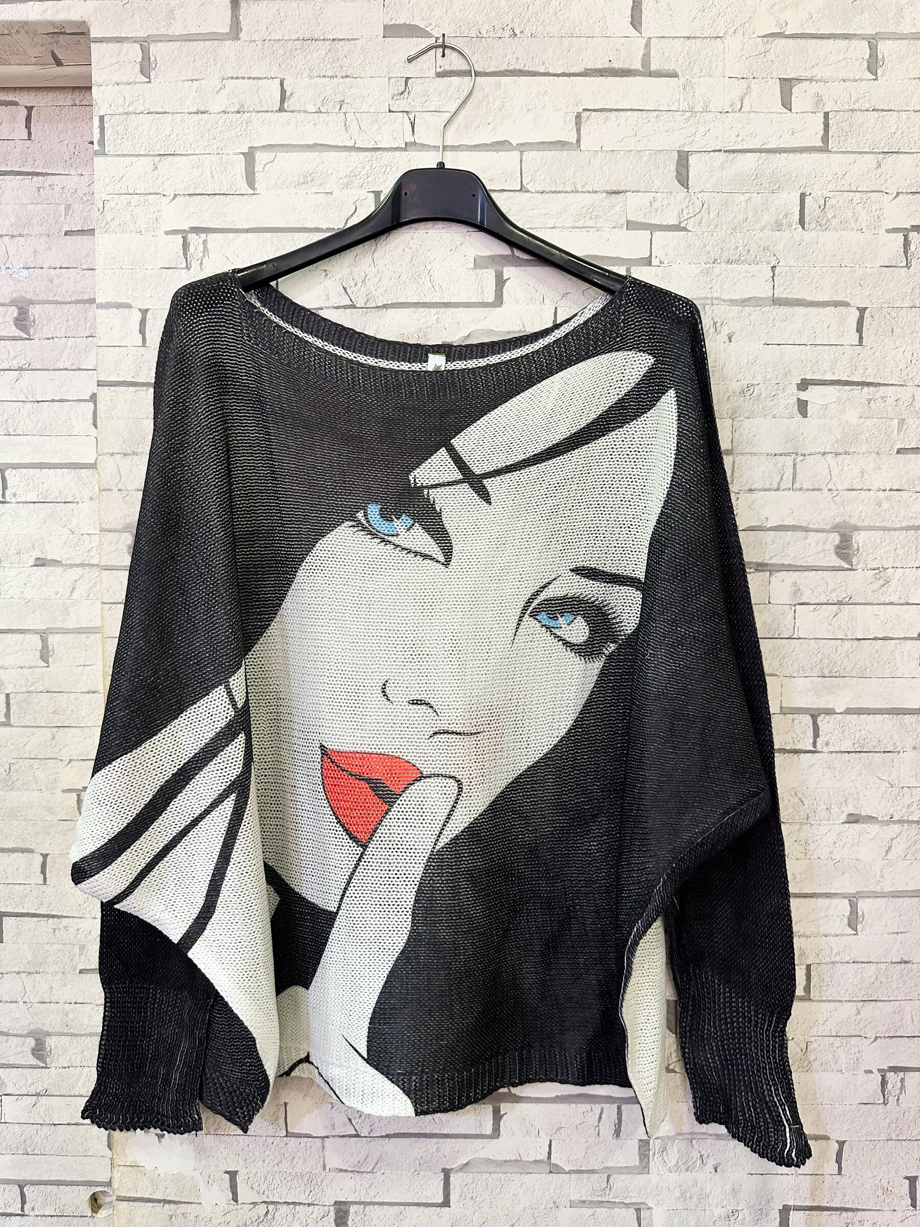 Wholesaler Zafa - Boat neck knitted sweater, printed