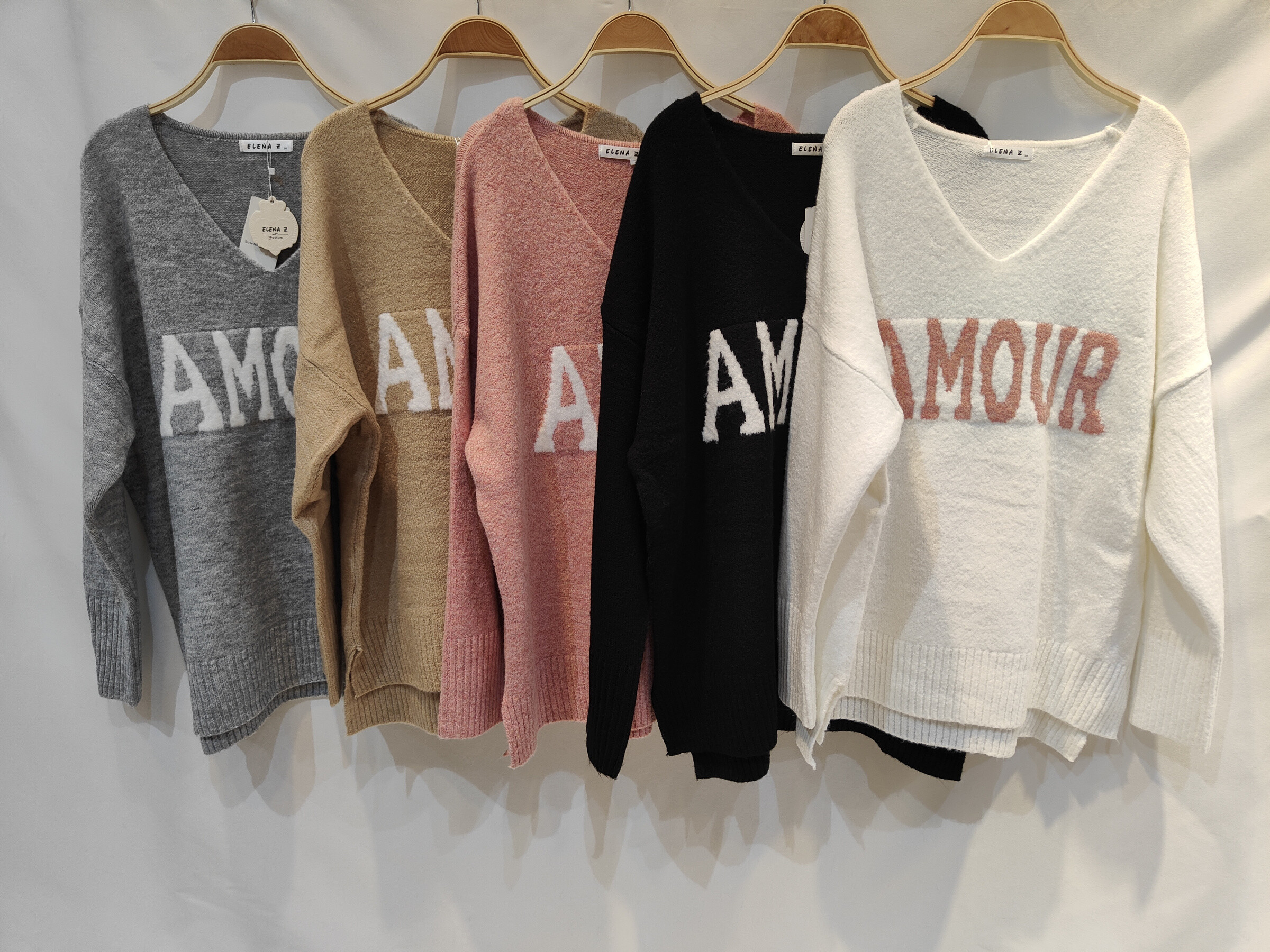 Wholesaler Zoe Mode (Elena Z) - LOVE SWEATER