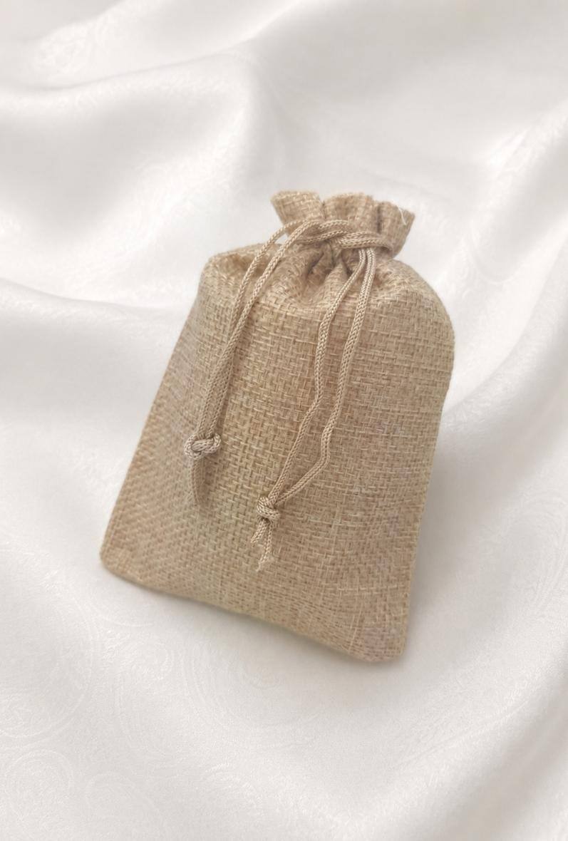 Mayorista Bijoussimo - Juego de 50 bolsas de yute (Tamaño M, 10cm x 14cm)