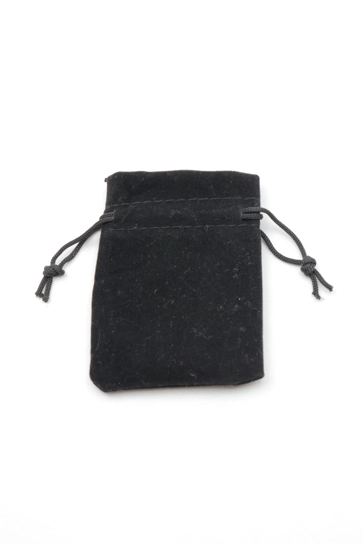 Grossiste Bijoux Mystères - Lot de 50 petits pochons en velours